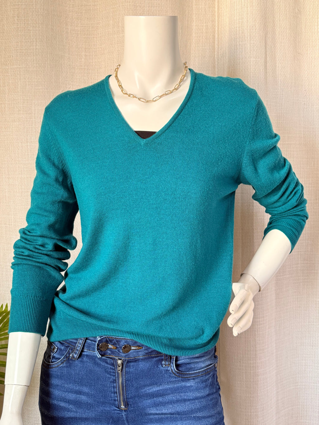 Teal V-Neck Long-Sleeve Sweater - Large