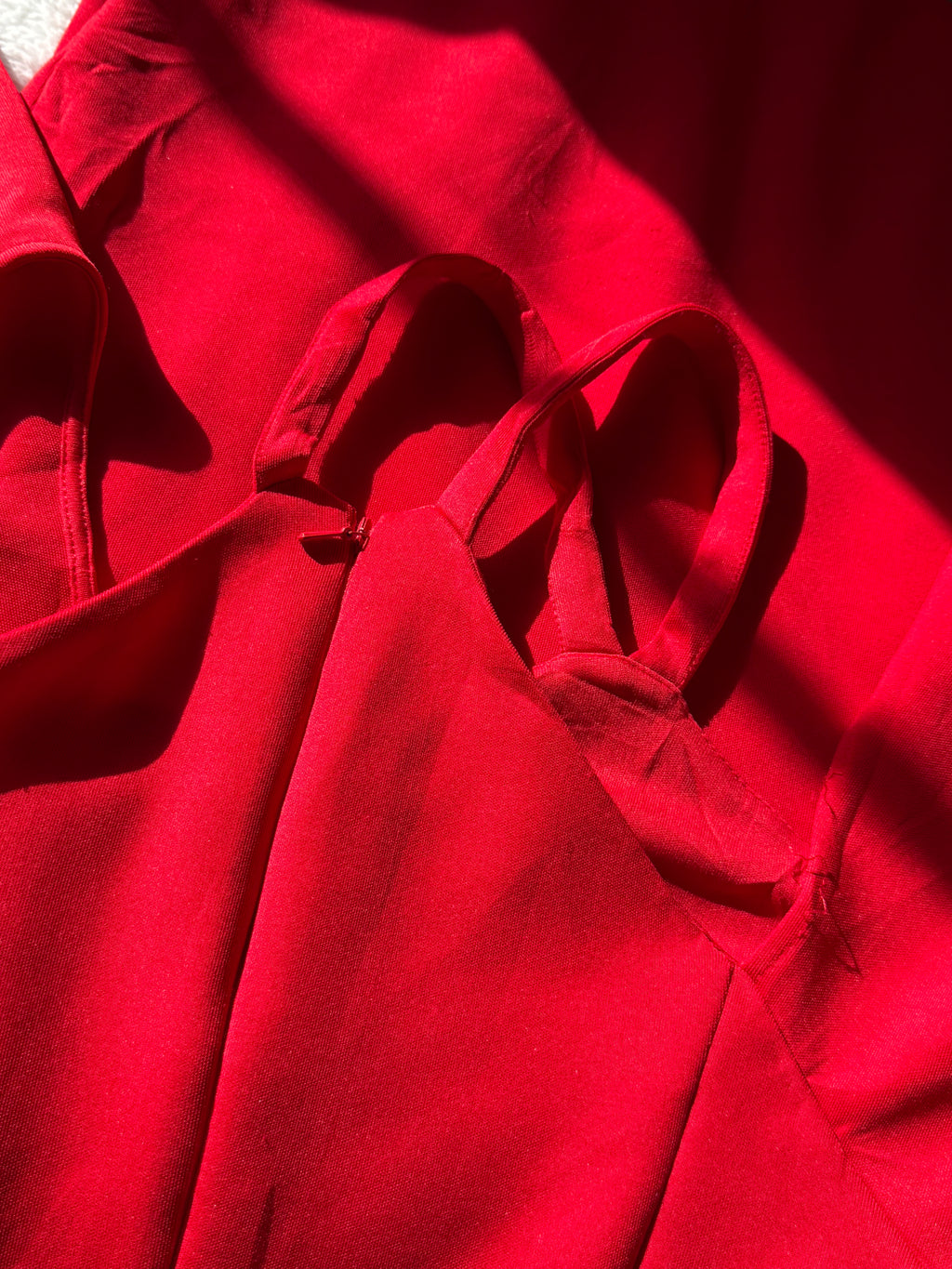 Stunning Preloved COAST Red Bodycon Dress - UK 10 for 25 AED!