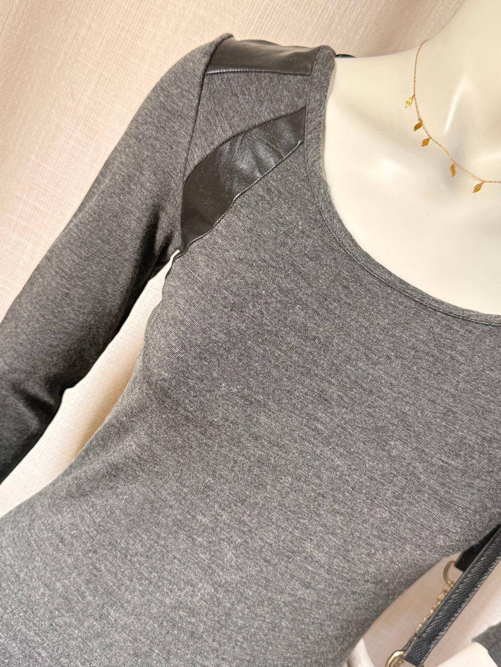 Fate Grey Bodycon Knit Dress with Faux Leather Shoulder Detail – Size 6 | Office & Smart Casual