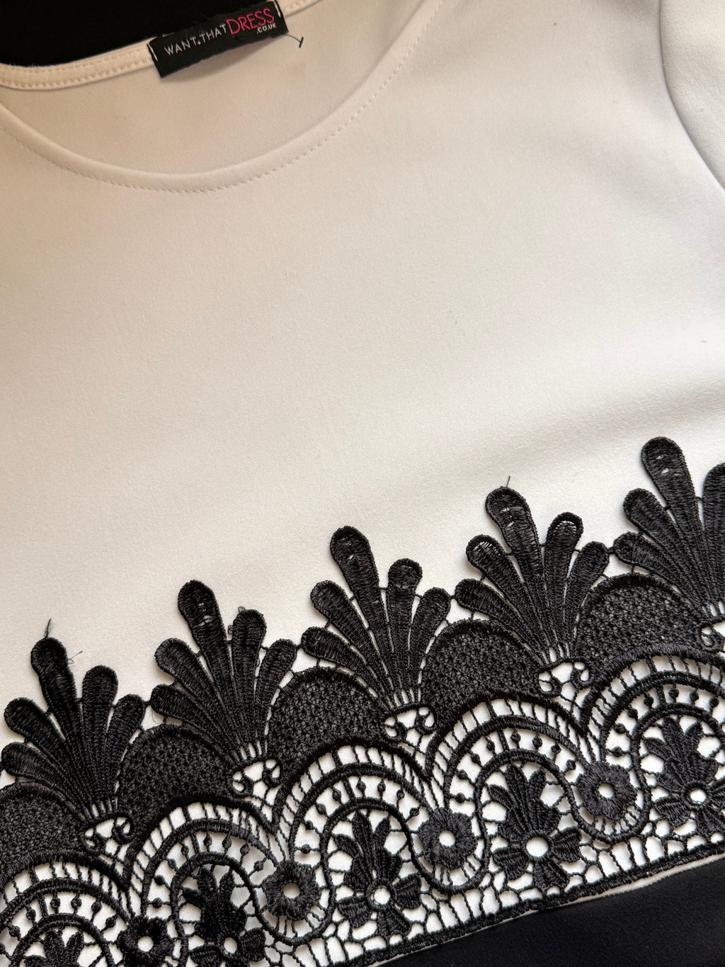 Want That Dress Monochrome Lace Waist Midi Dress – Size L
