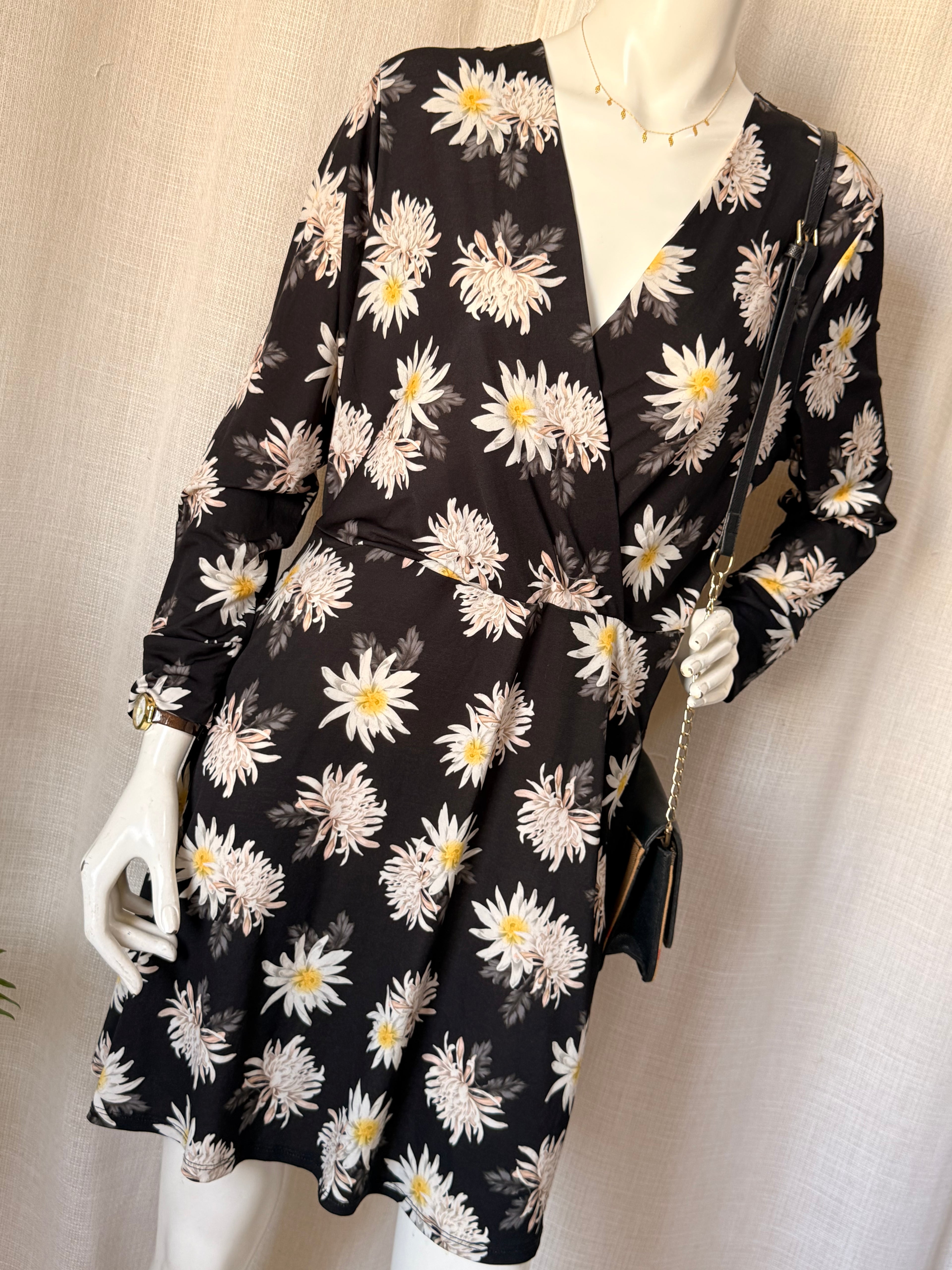Wallis Petite Black Floral Faux-Wrap Mini Dress - White & Yellow Daisy Print - Size US 12