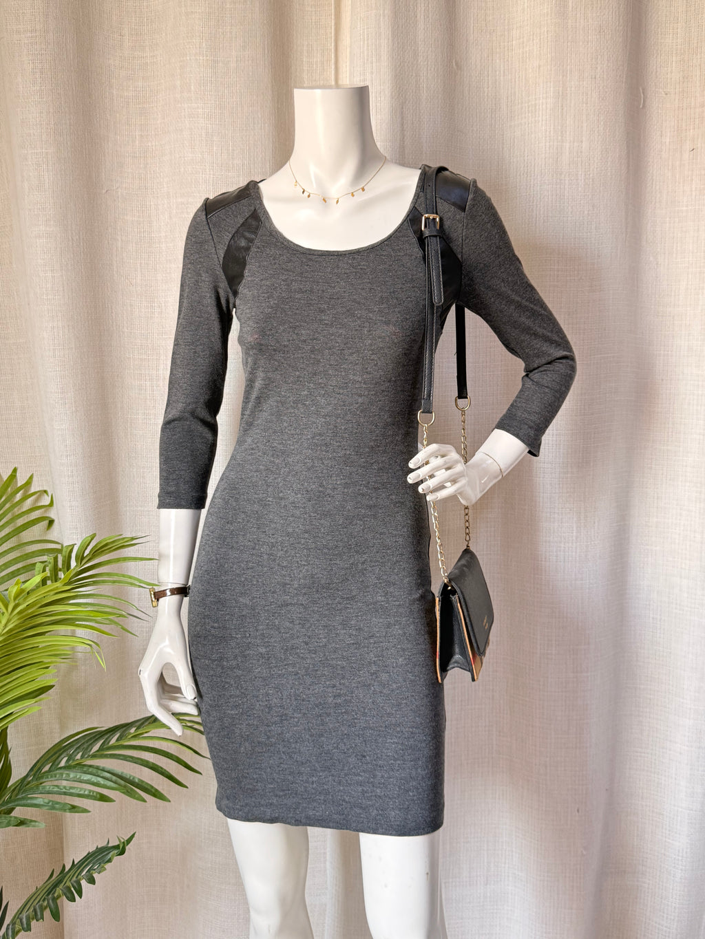Fate Grey Bodycon Knit Dress with Faux Leather Shoulder Detail – Size 6 | Office & Smart Casual