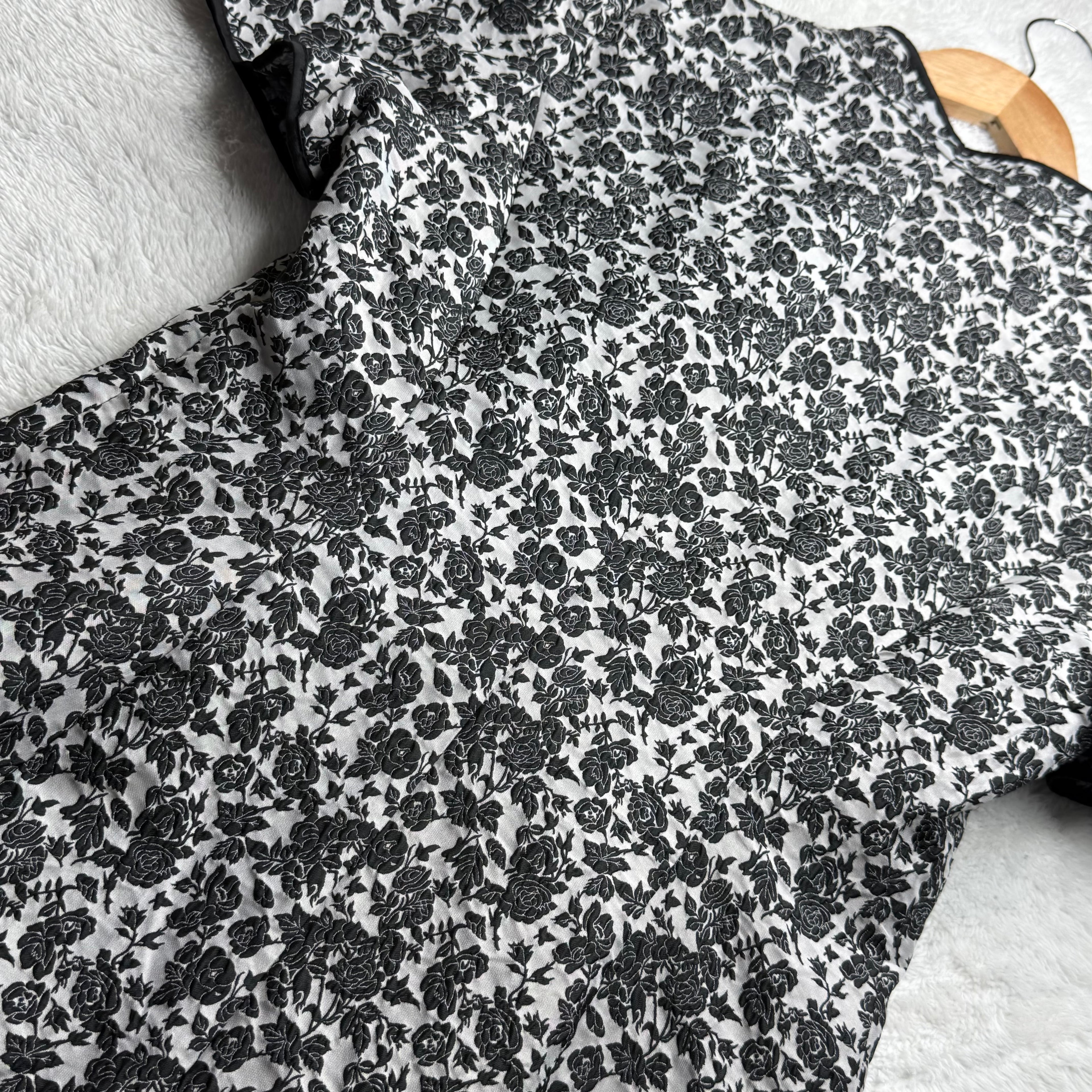 Goelia Black and White Floral Dress (Like New)