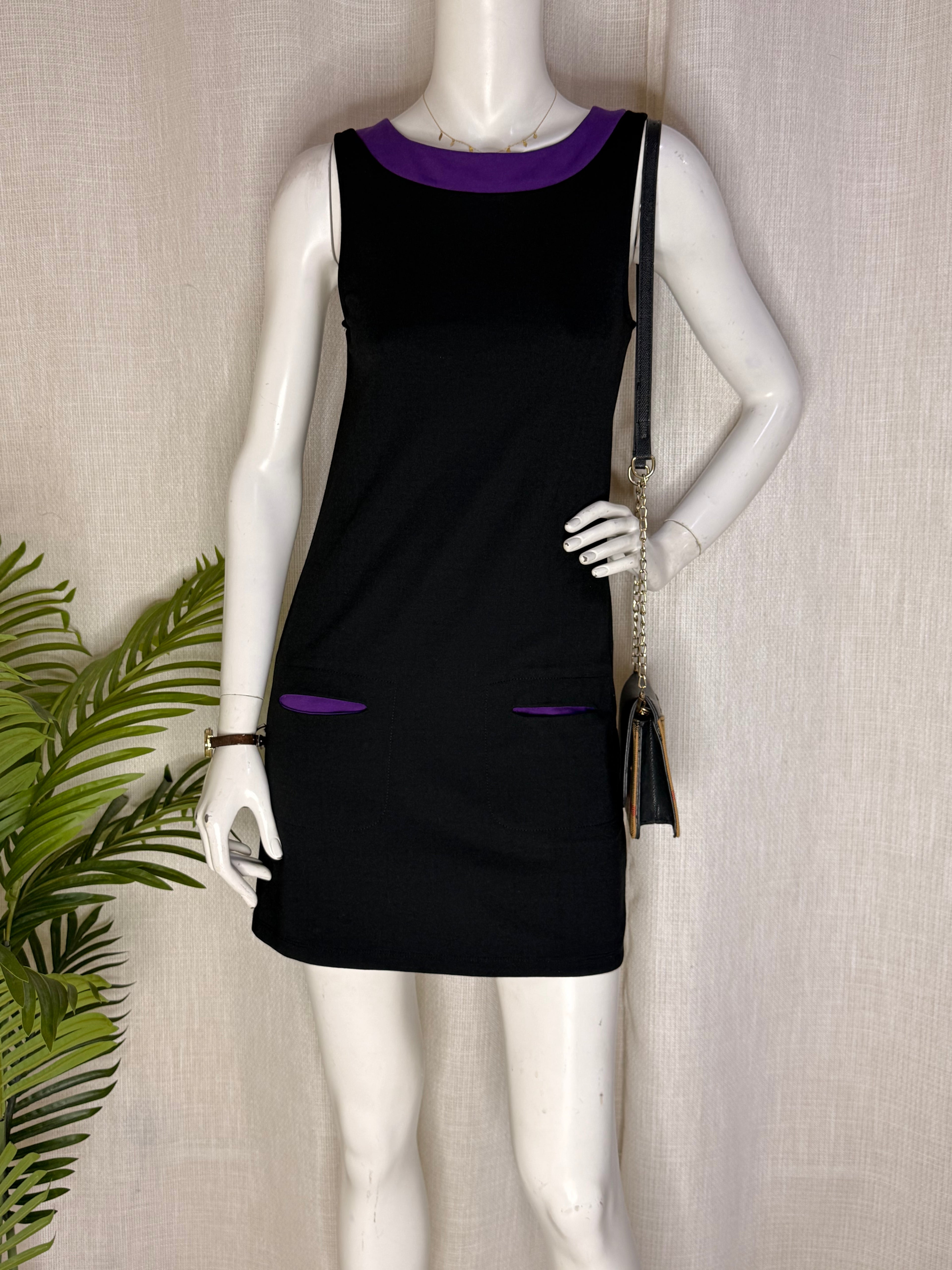 PROMOD Retro Color-Block Trim Sleeveless Shift Dress - Black & Purple (Size S / M)