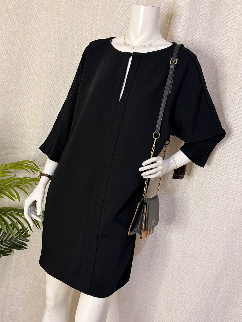 Zara Basic Jet Black Keyhole Shift Mini Dress – Size XL / UK 16 | NWT