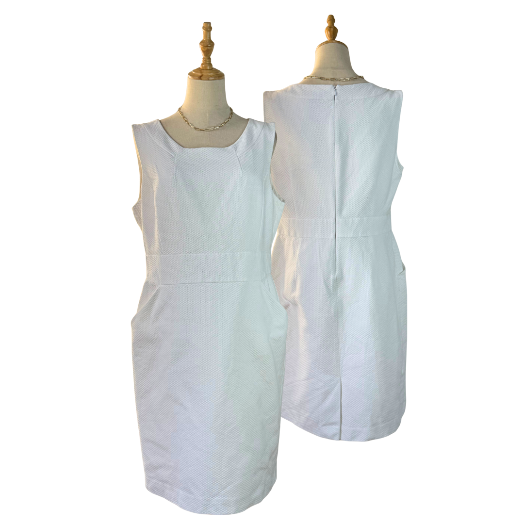 Crisp Preloved PURE White Dress - UK 16 for 45 AED