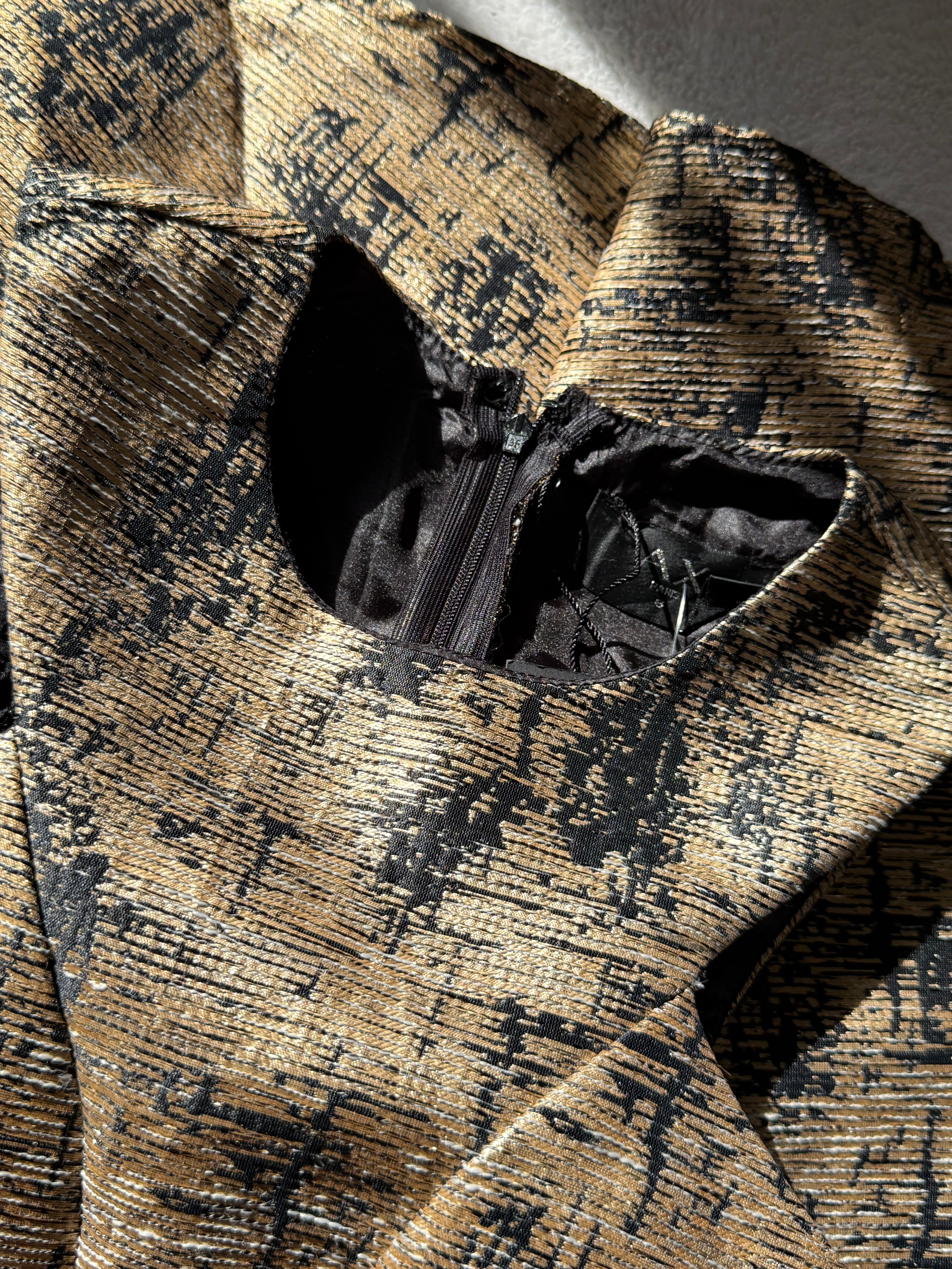 AX PARIS Gold & Black Metallic Skater Dress - UK 8 | WITH TAG! 🏷️