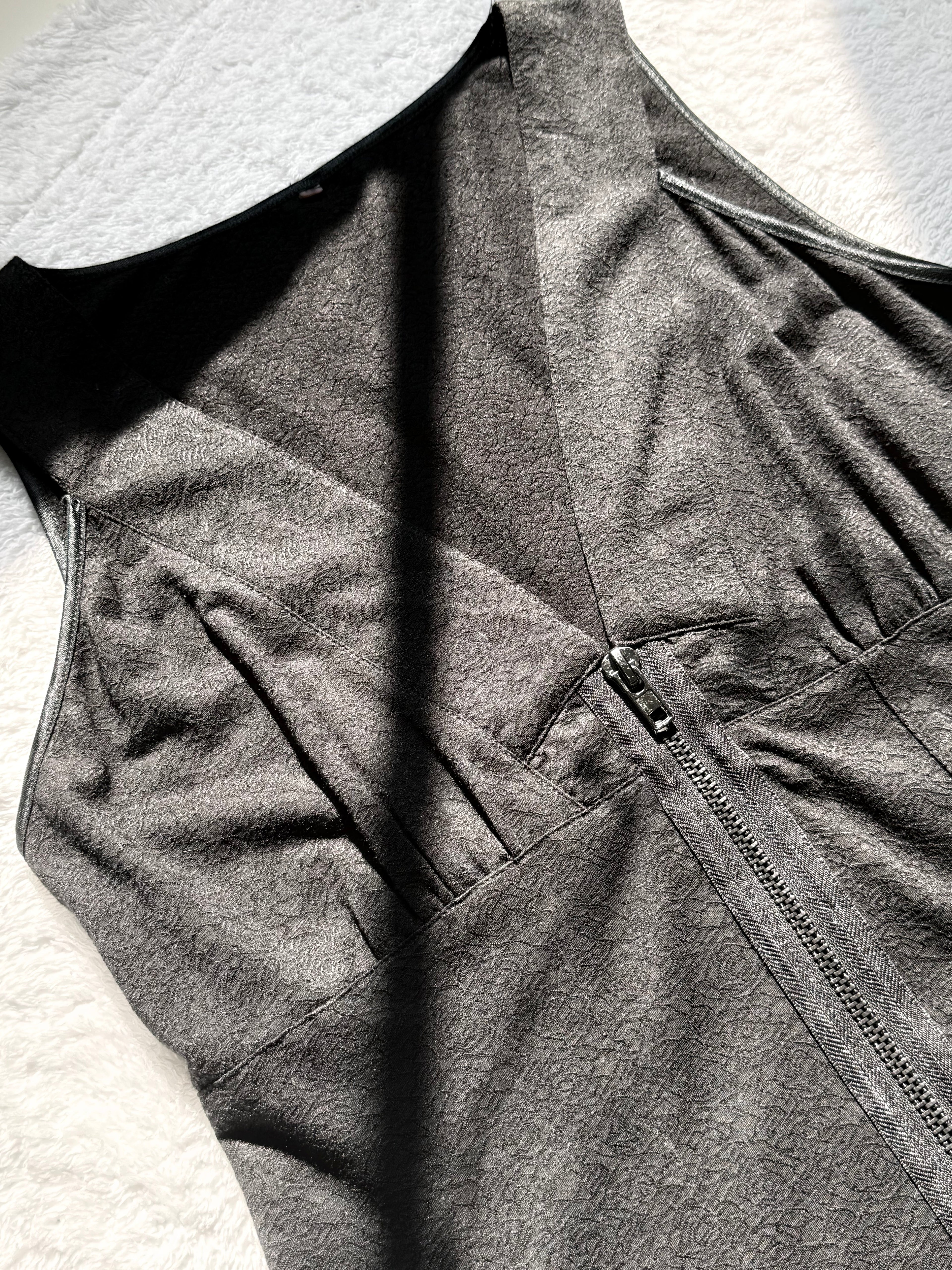 🖤 Classic Chic: Unbranded Preloved Black Midi Dress