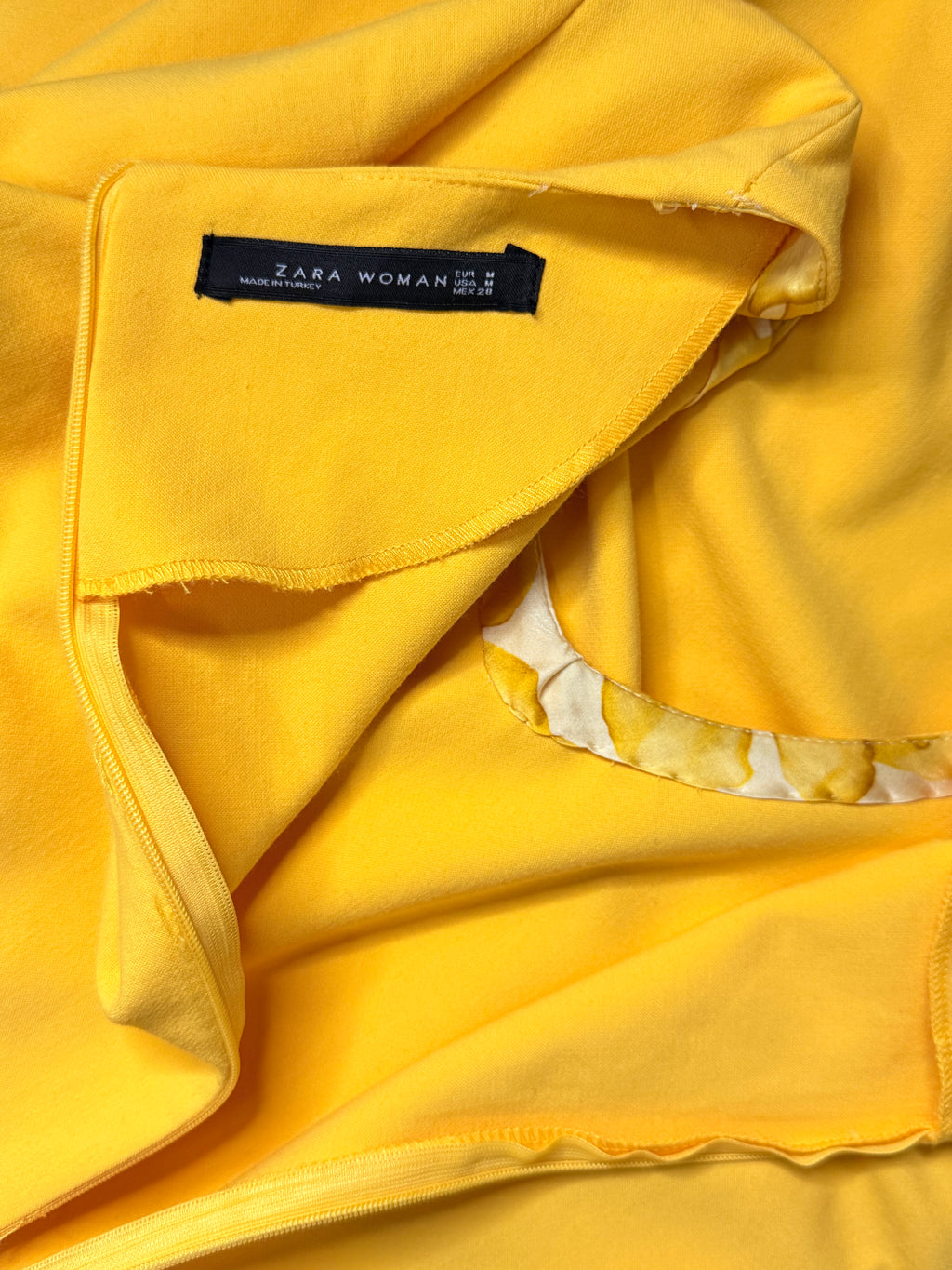 Zara Woman Yellow V-Neck Ruffle Sleeve Shift Mini Dress – Size M / UK 10