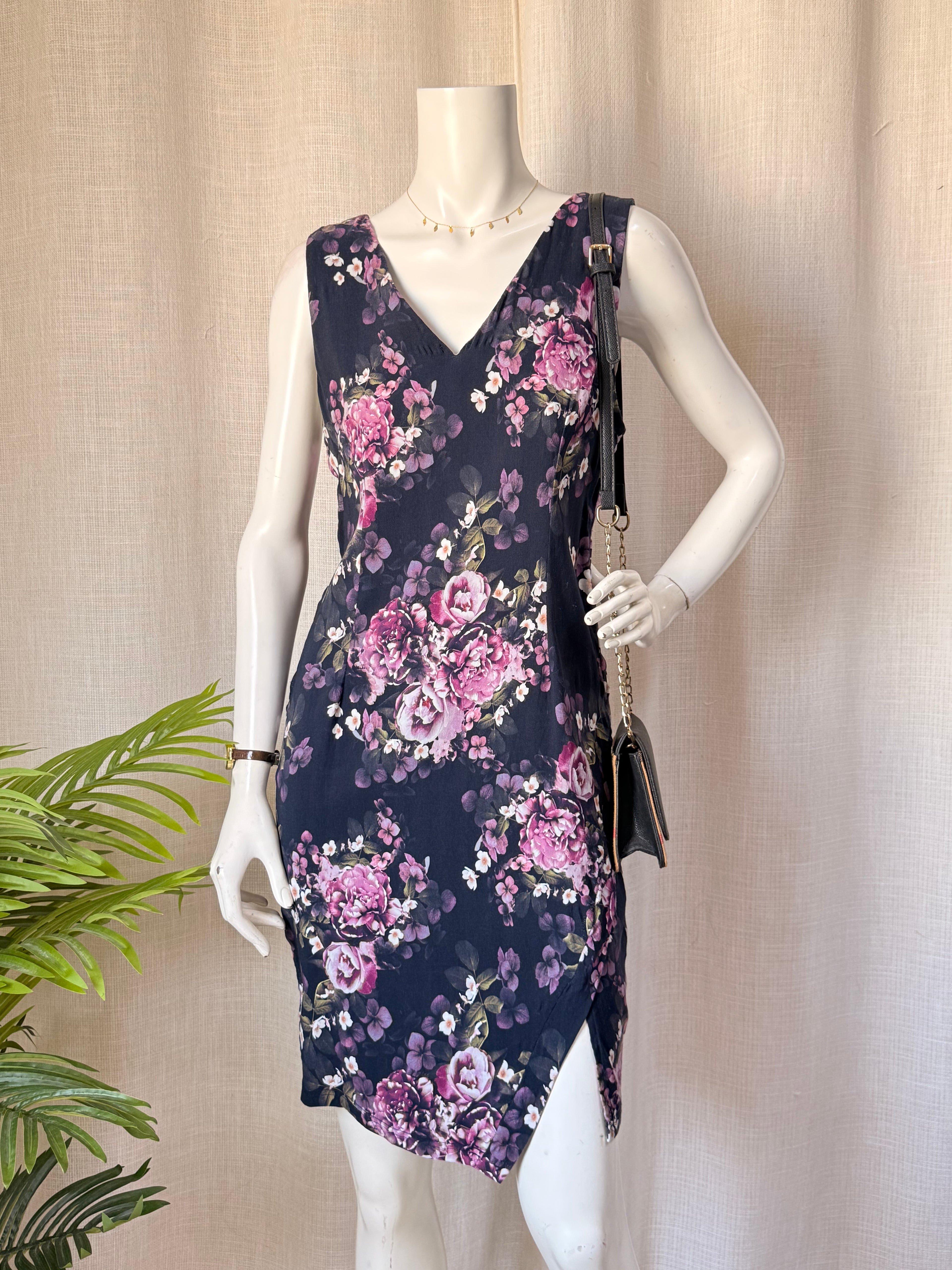 Apricot Sleeveless V-Neck Floral Midi Dress – UK 14