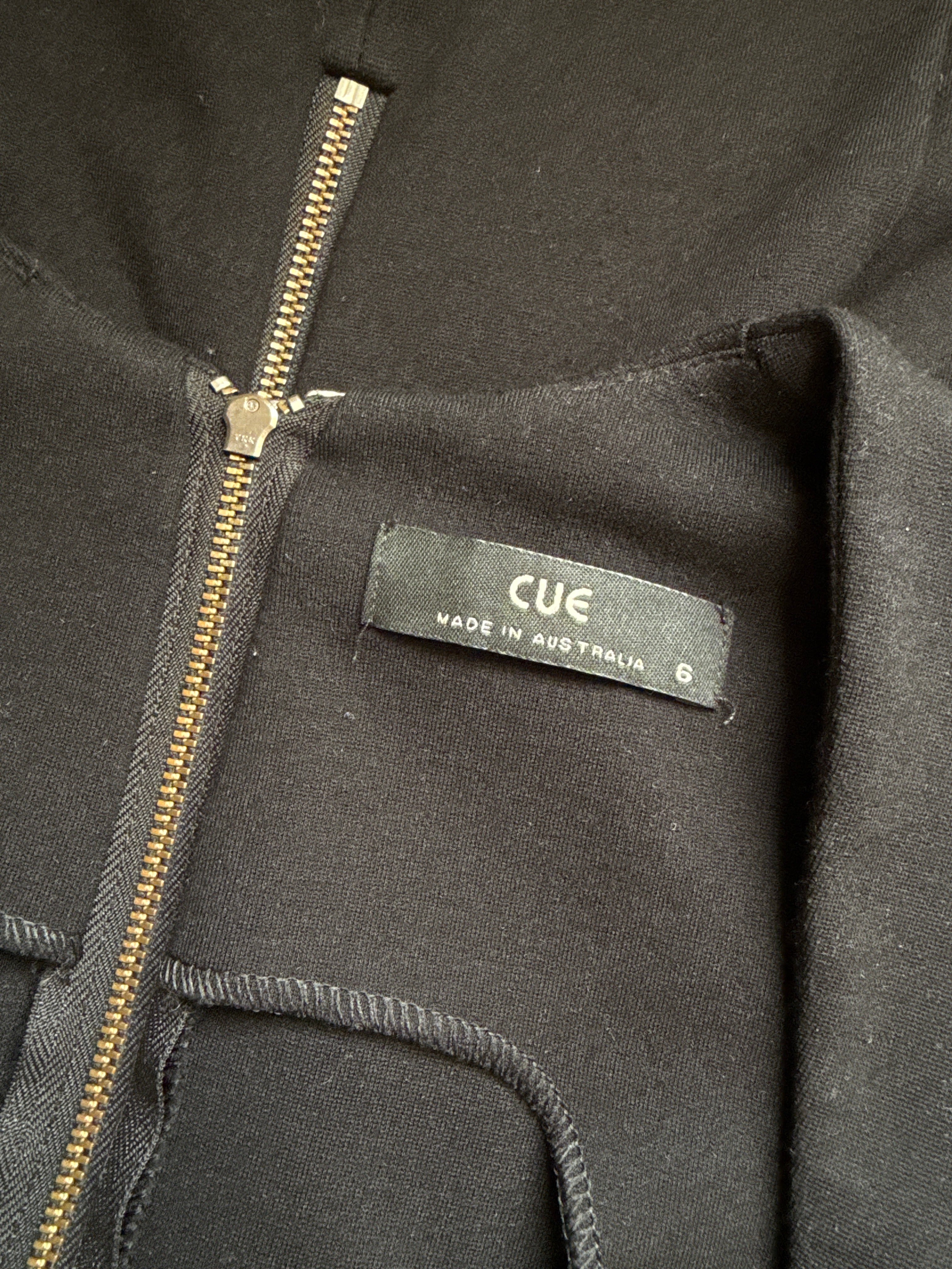 Cue Australia Black Long-Sleeve Dress (AU 6 / 2XS)