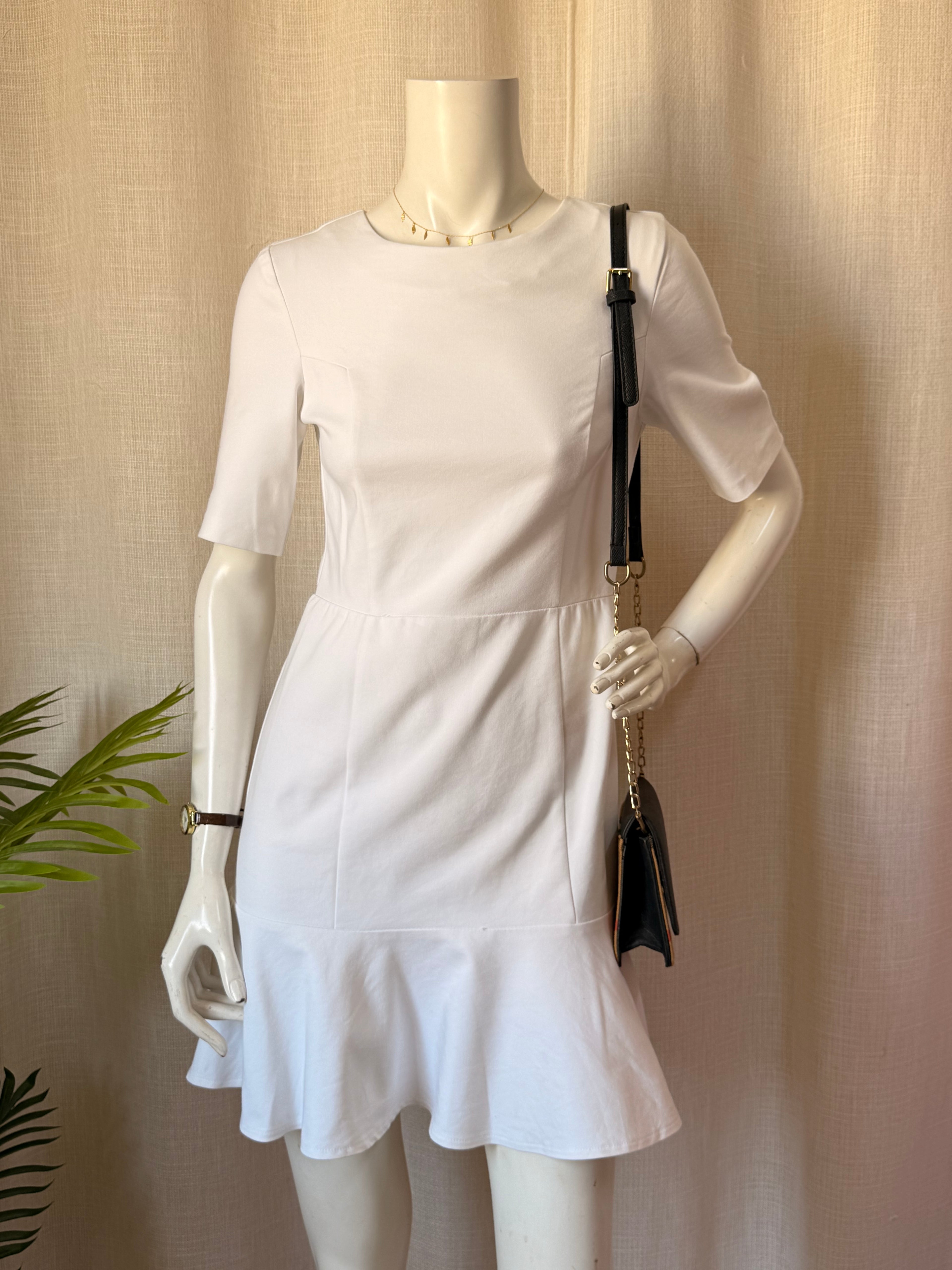 Topshop Crisp White Short-Sleeve Peplum Hem Mini Dress (Size UK 10 / US 6 / EUR 38)