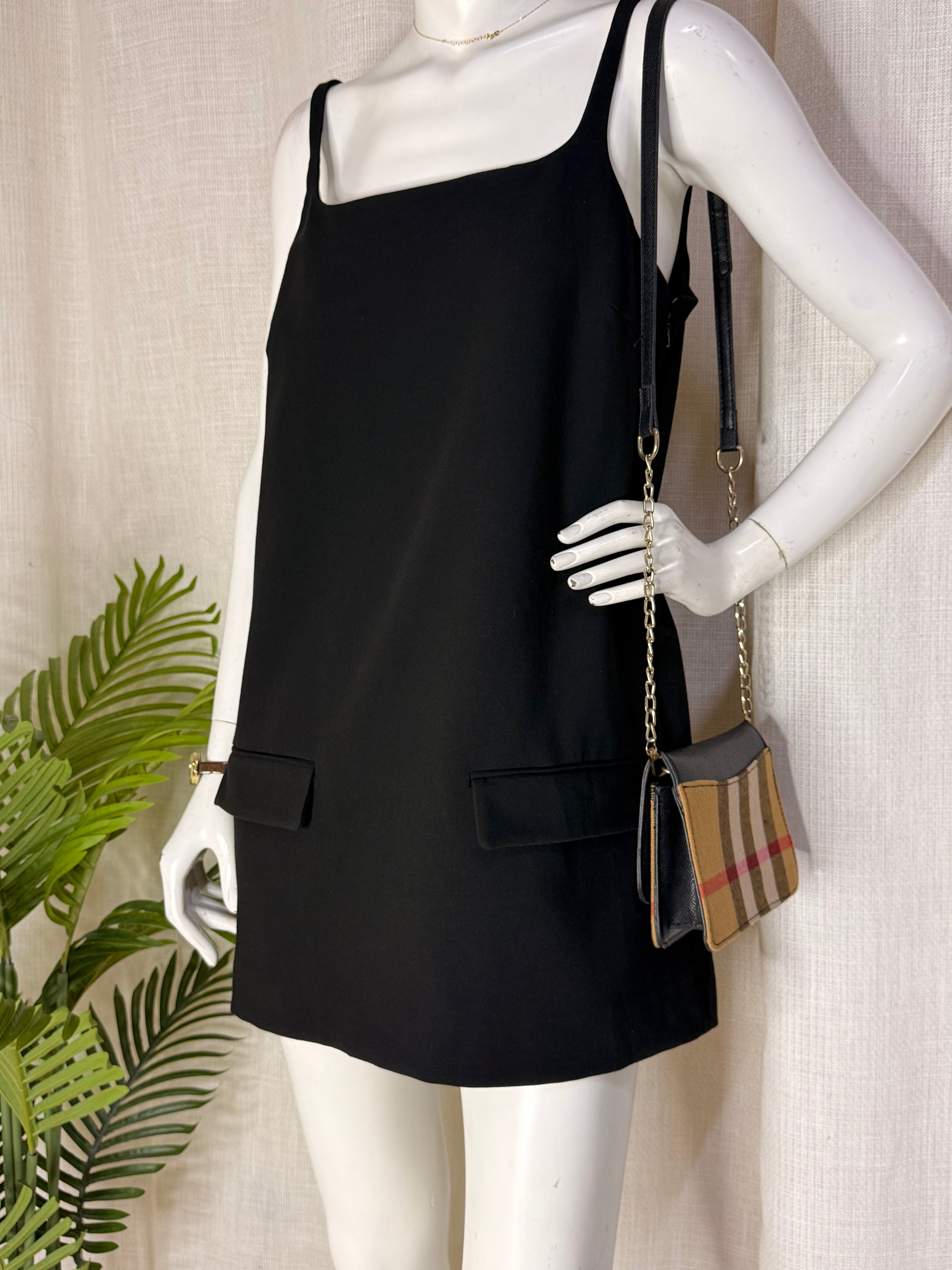 SFERA Collection Square Neck Shift Mini Dress - Classic Black (Size M)