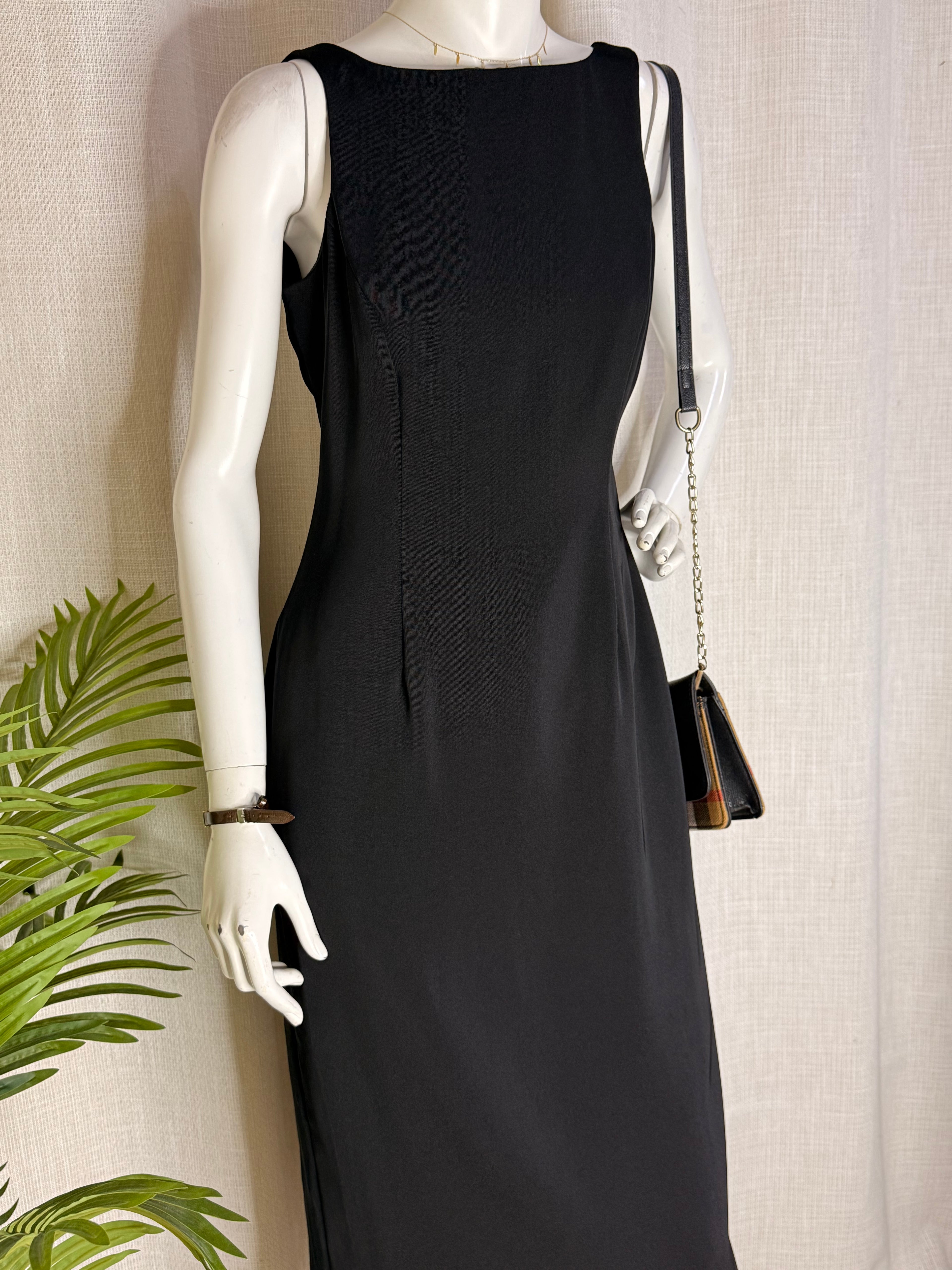 DOROTHY PERKINS Sleek Boat Neck Column Maxi Dress - Classic Black (Size UK 10 / M)