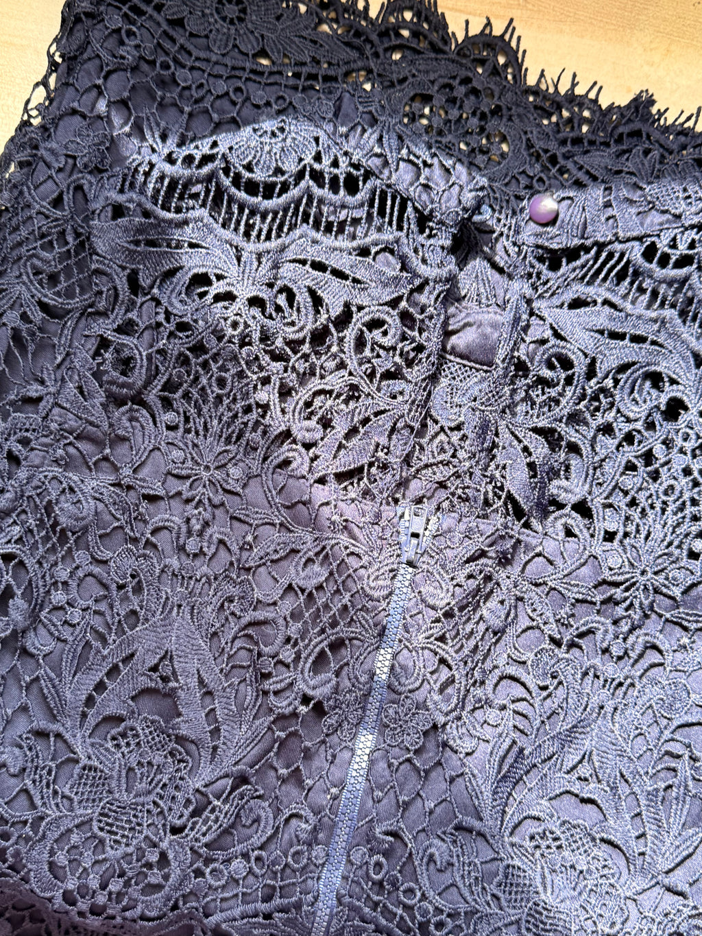 MESSAGE Navy Lace Shift Dress – Size M | Elegant Cocktail & Occasion Dress