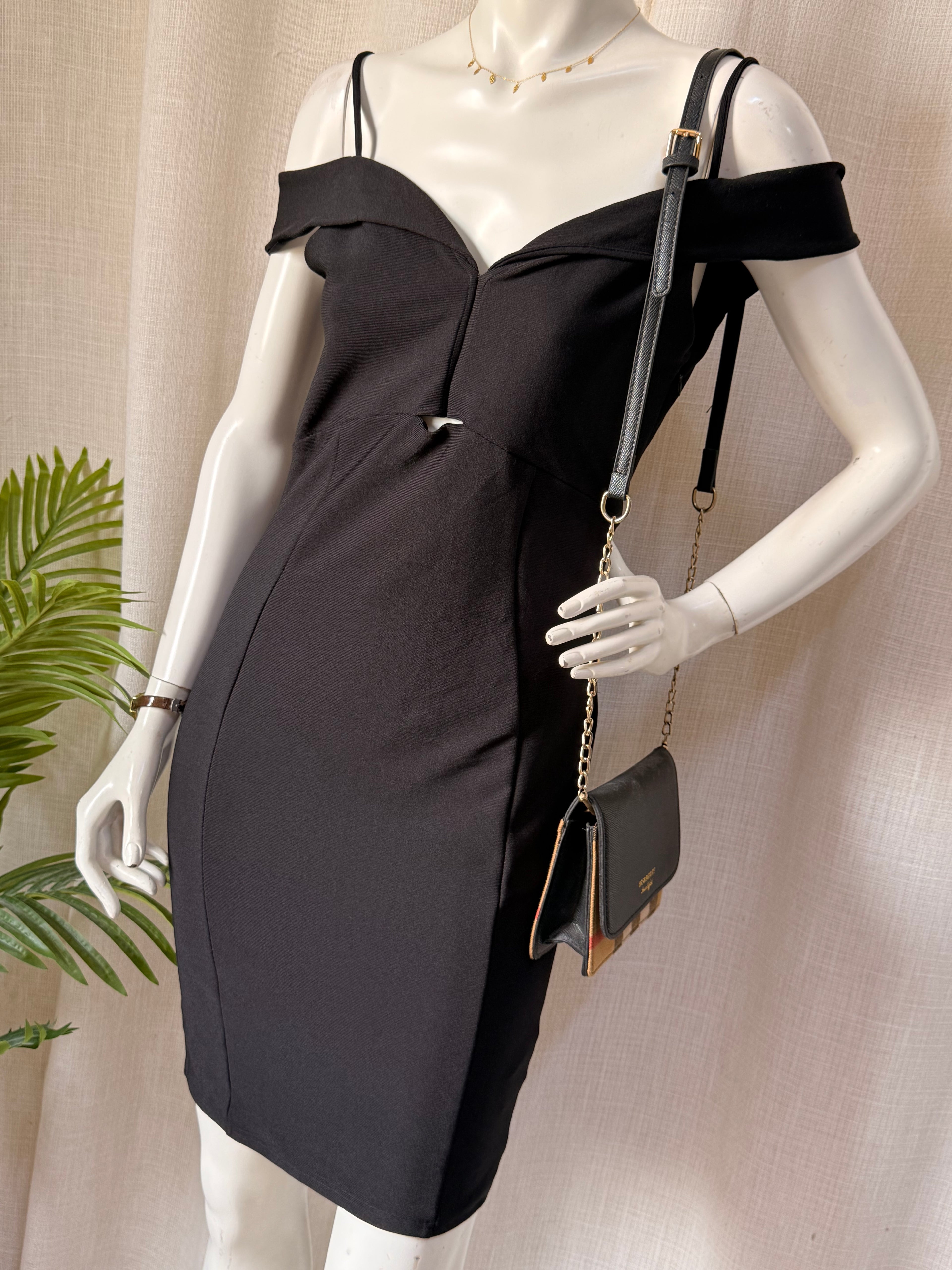 Lipsy London Arlana Black Off-Shoulder Bodycon Mini Dress – UK 8 | Elegant Party Dress