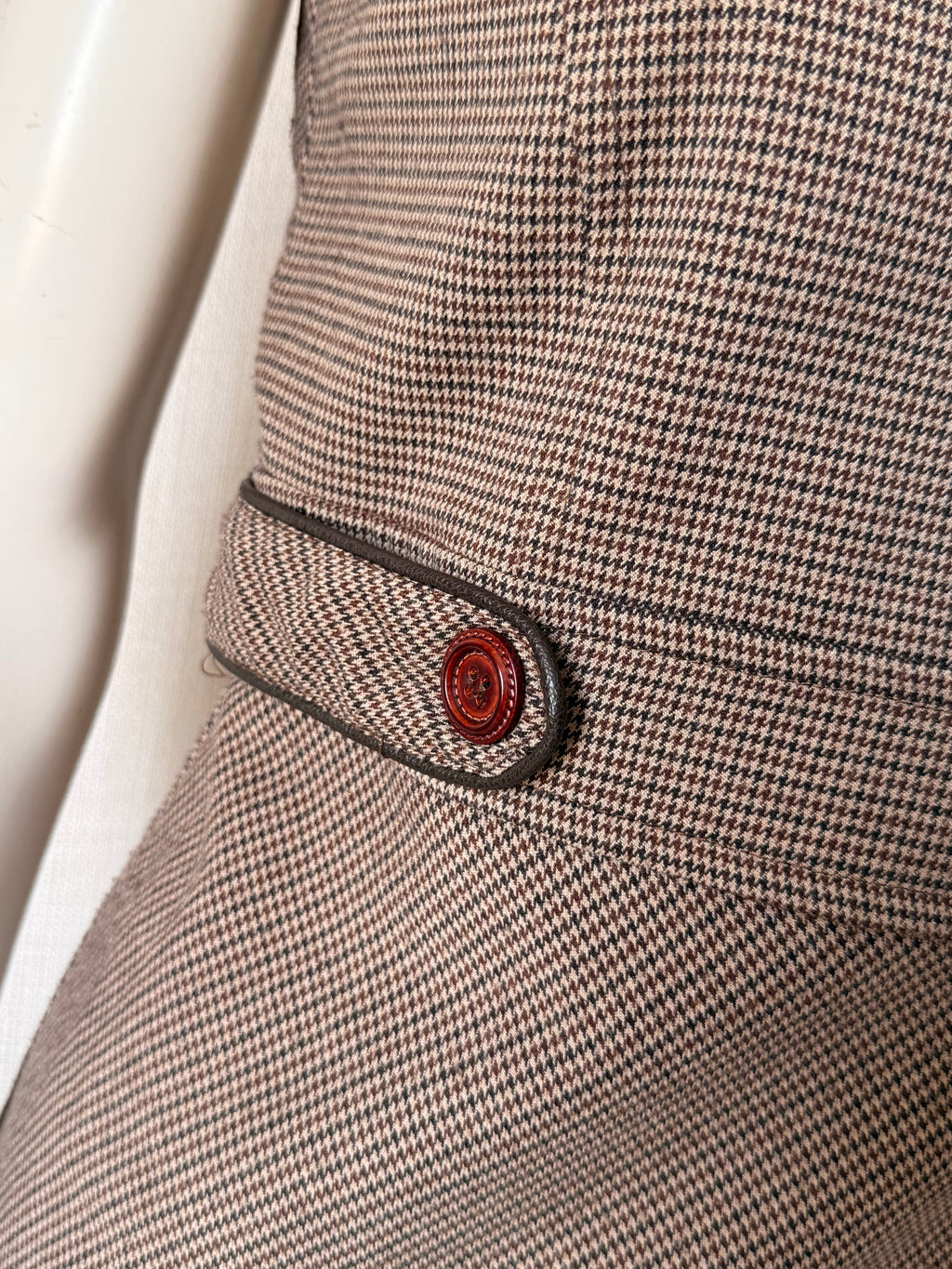 Fórmula Joven Brown Houndstooth Mini Dress | Tailored Shift | Size 42