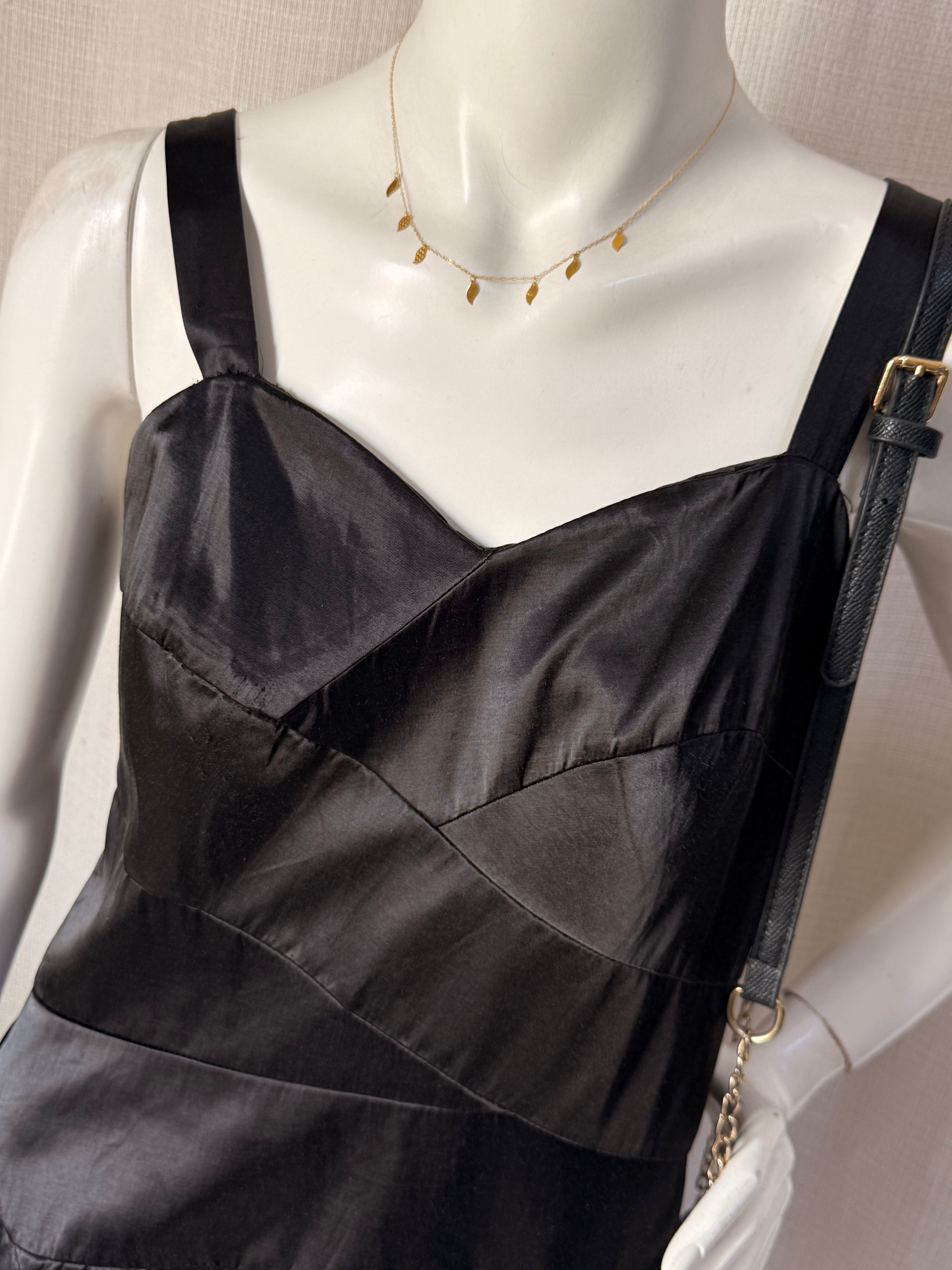 Vele Black Satin Floral Appliqué Cocktail Dress – Size 44 | Elegant Evening Party Dress