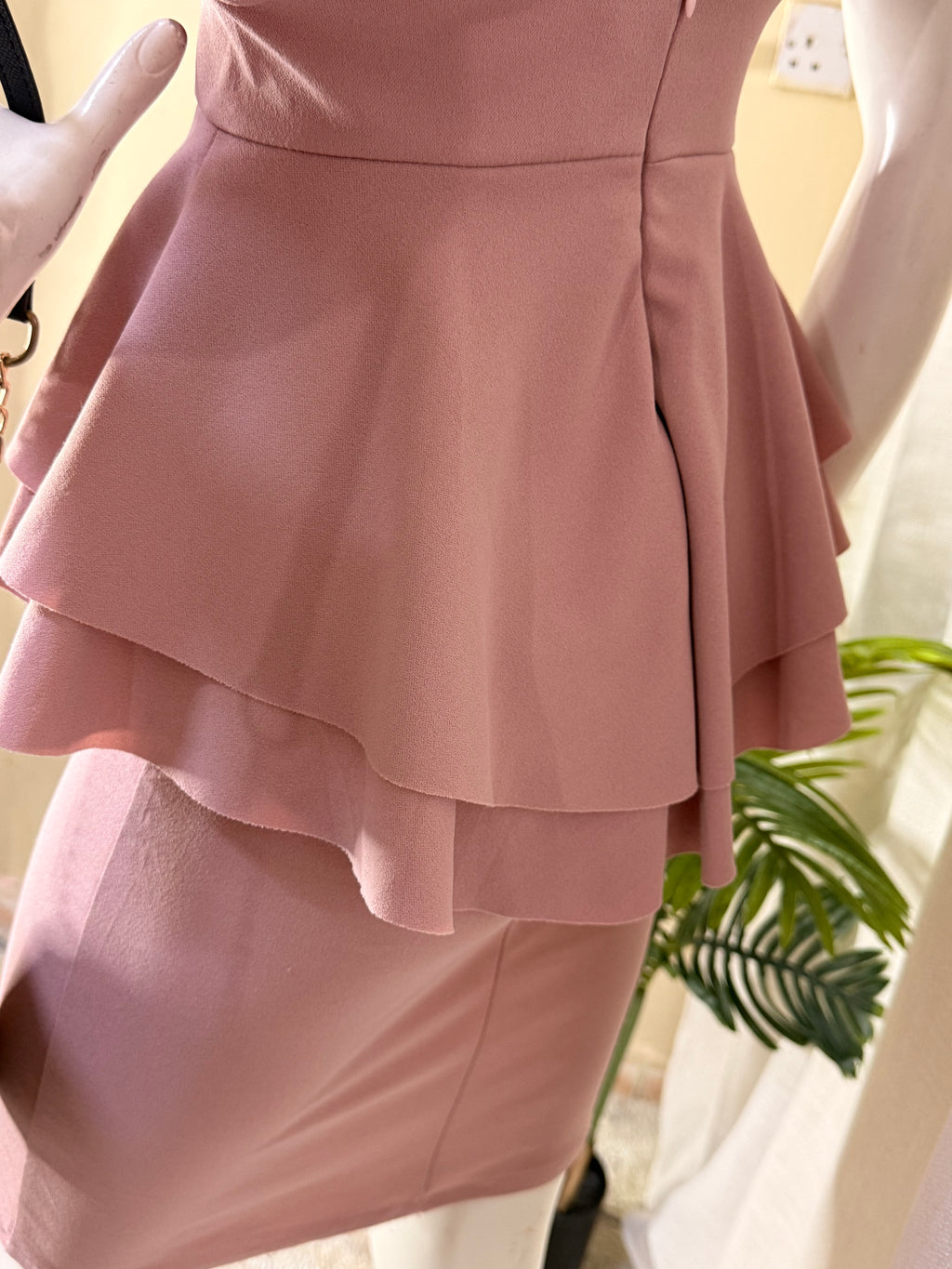 Cherry Moda Blush Pink Peplum V-Neck Midi Dress – Size XS / UK 6