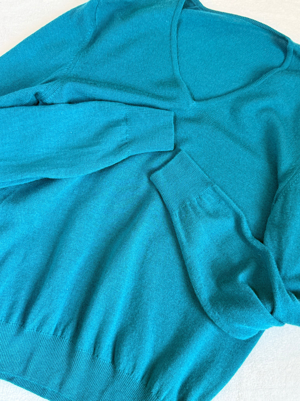 Teal V-Neck Long-Sleeve Sweater - Large