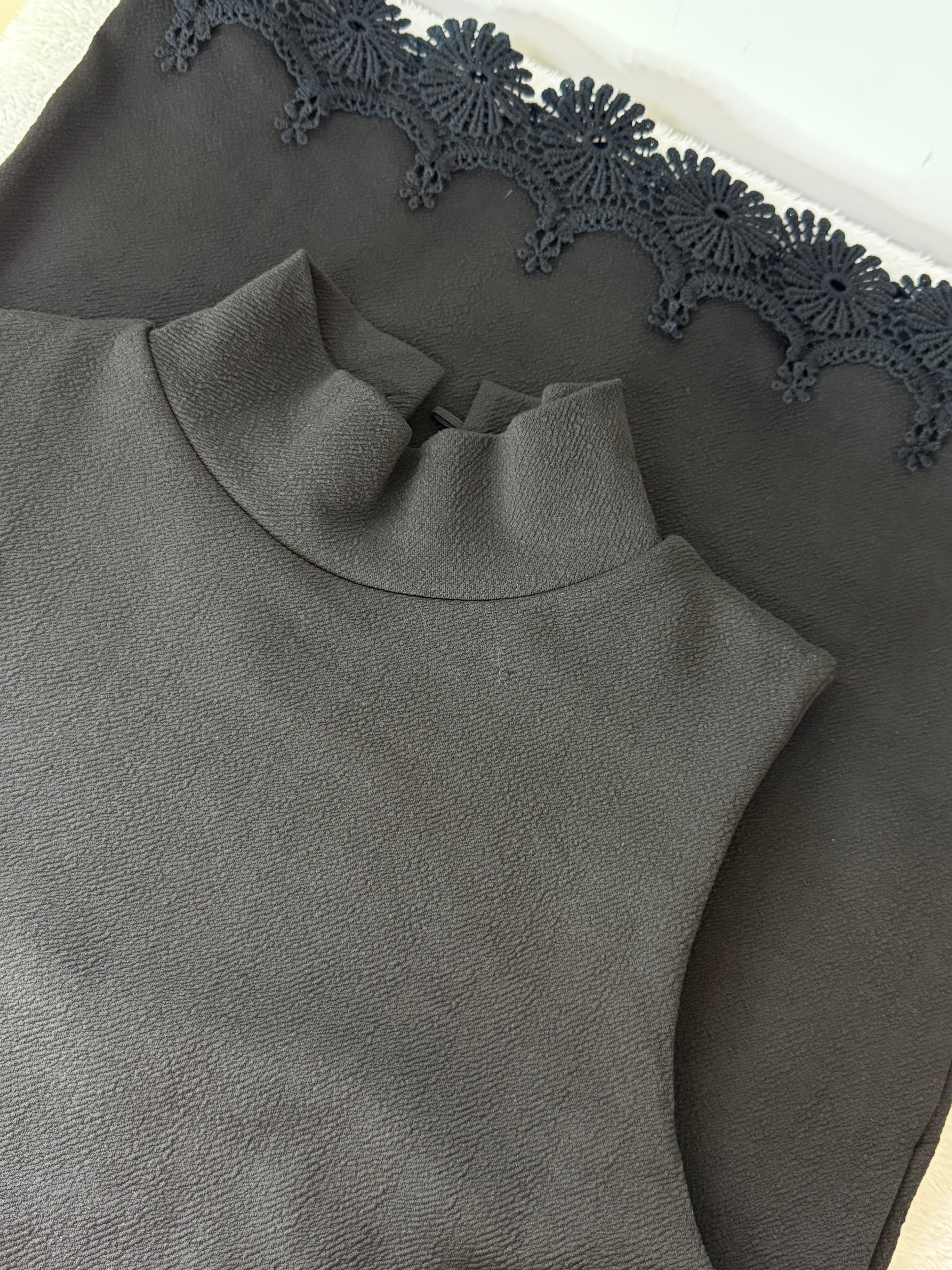 Black High-Neck Layered Lace-Trim Dress | UK 6 (Preloved)