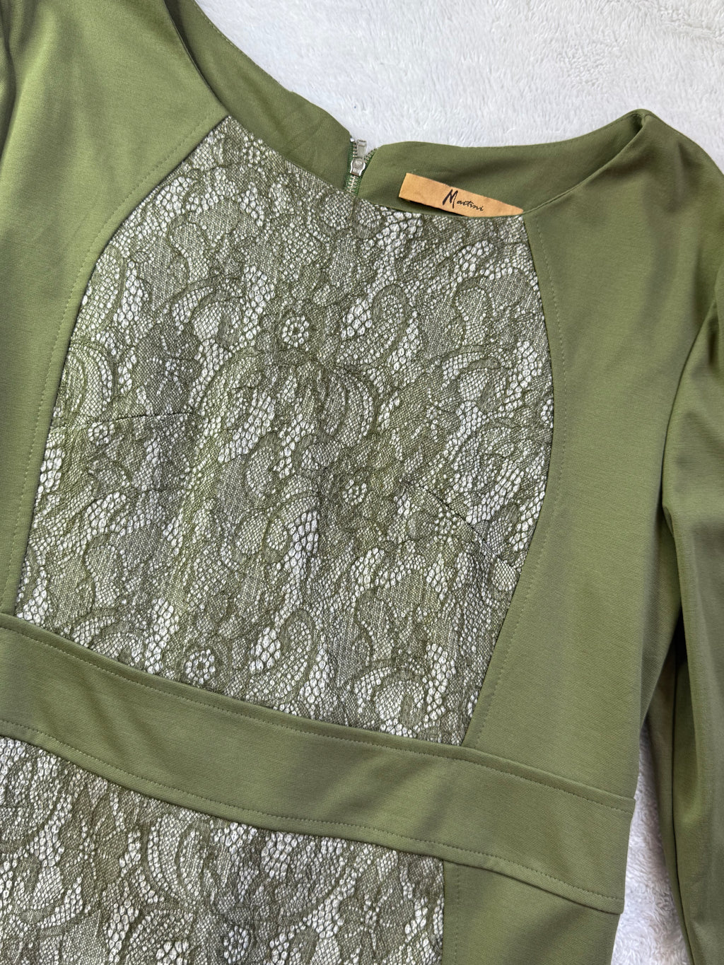 🌿 Chic Comfort: Martini Lace Panel Dress (UK 16)