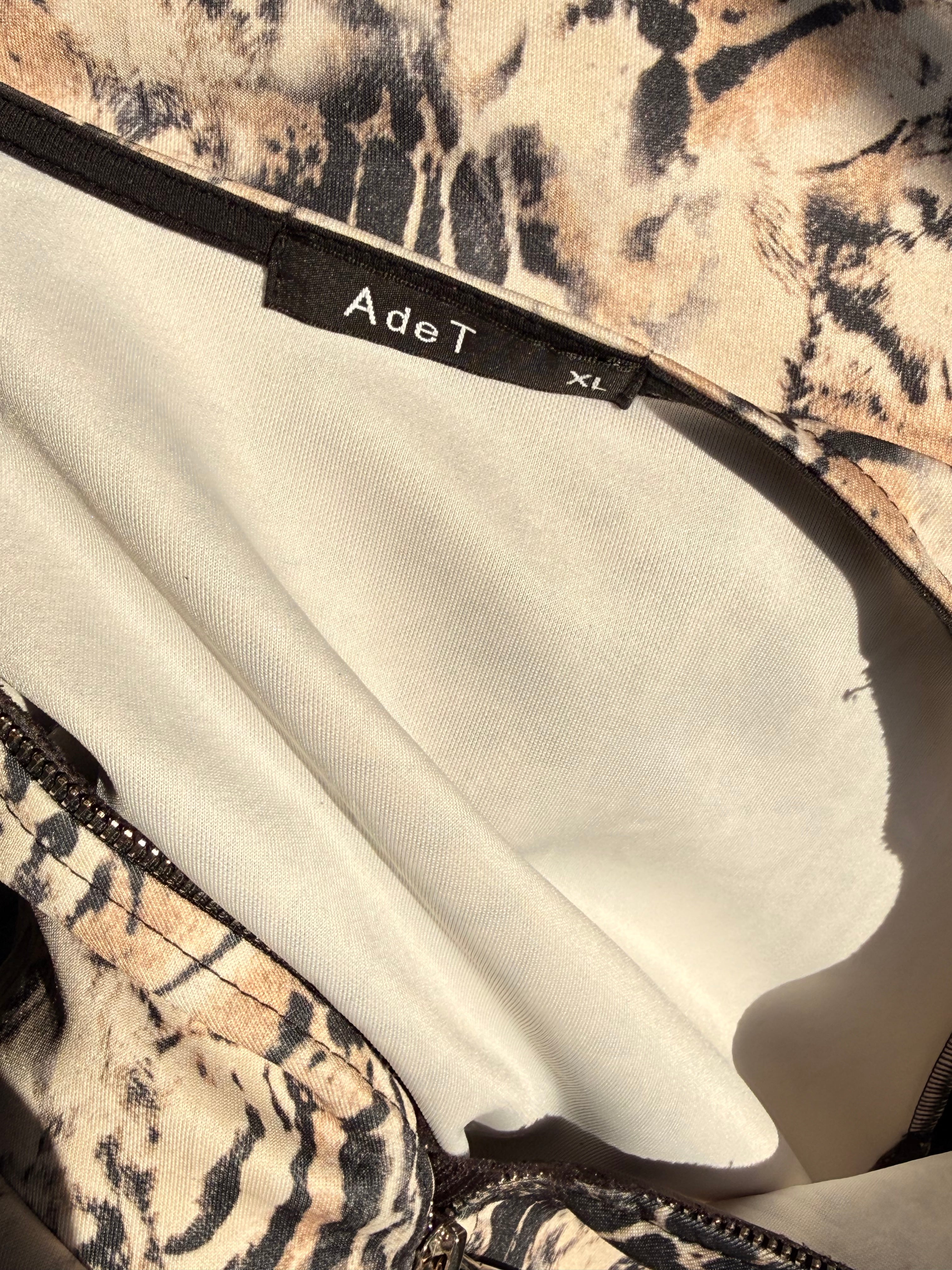 AdeT Animal Print V-Neck Dress with Front Zipper (Size XL) – Black & Beige Knee-Length Dress