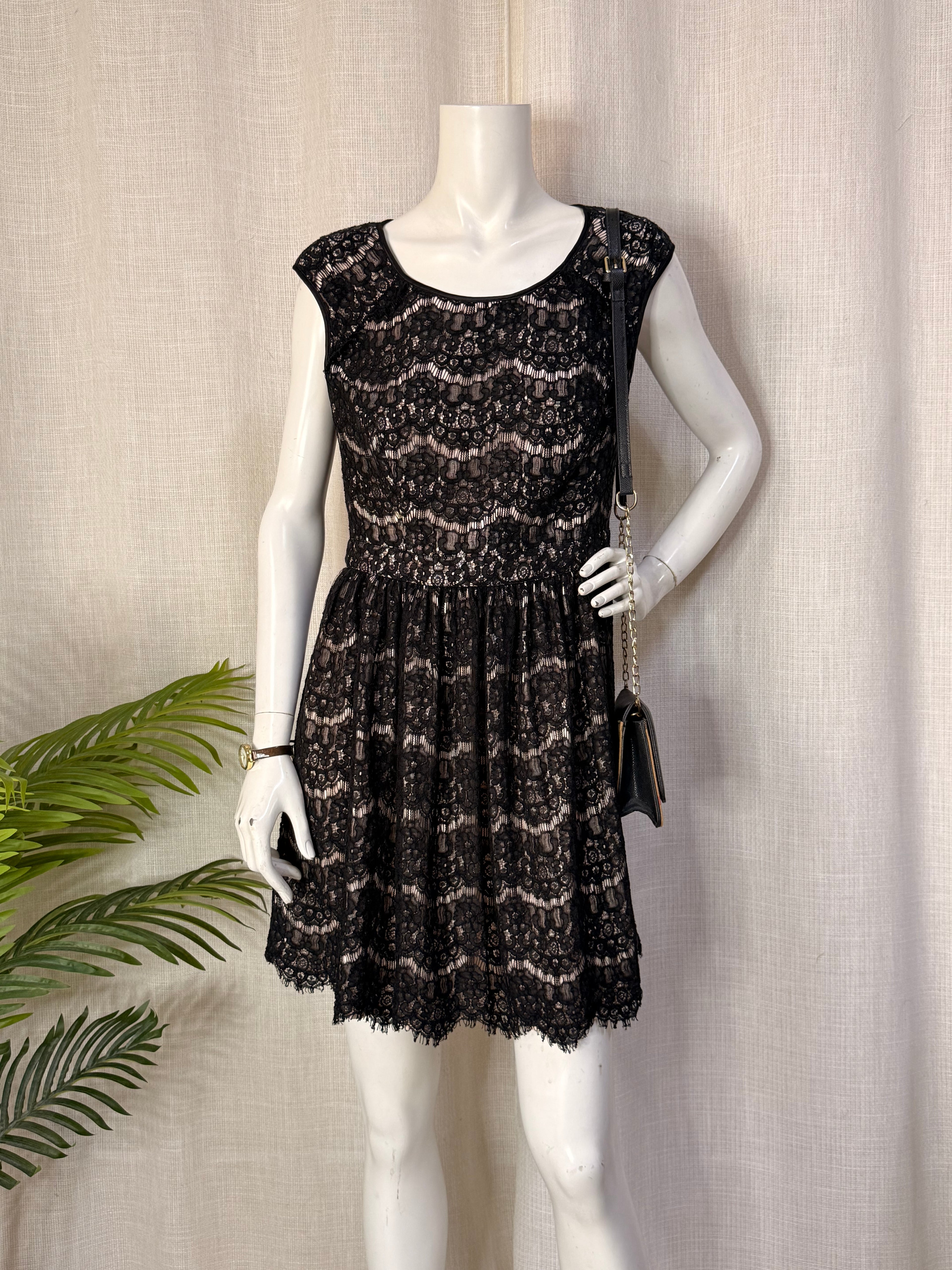 Forever New Black Lace A-Line Cocktail Mini Dress - Size AUS 12 / US 8 (Bust 34") Medium