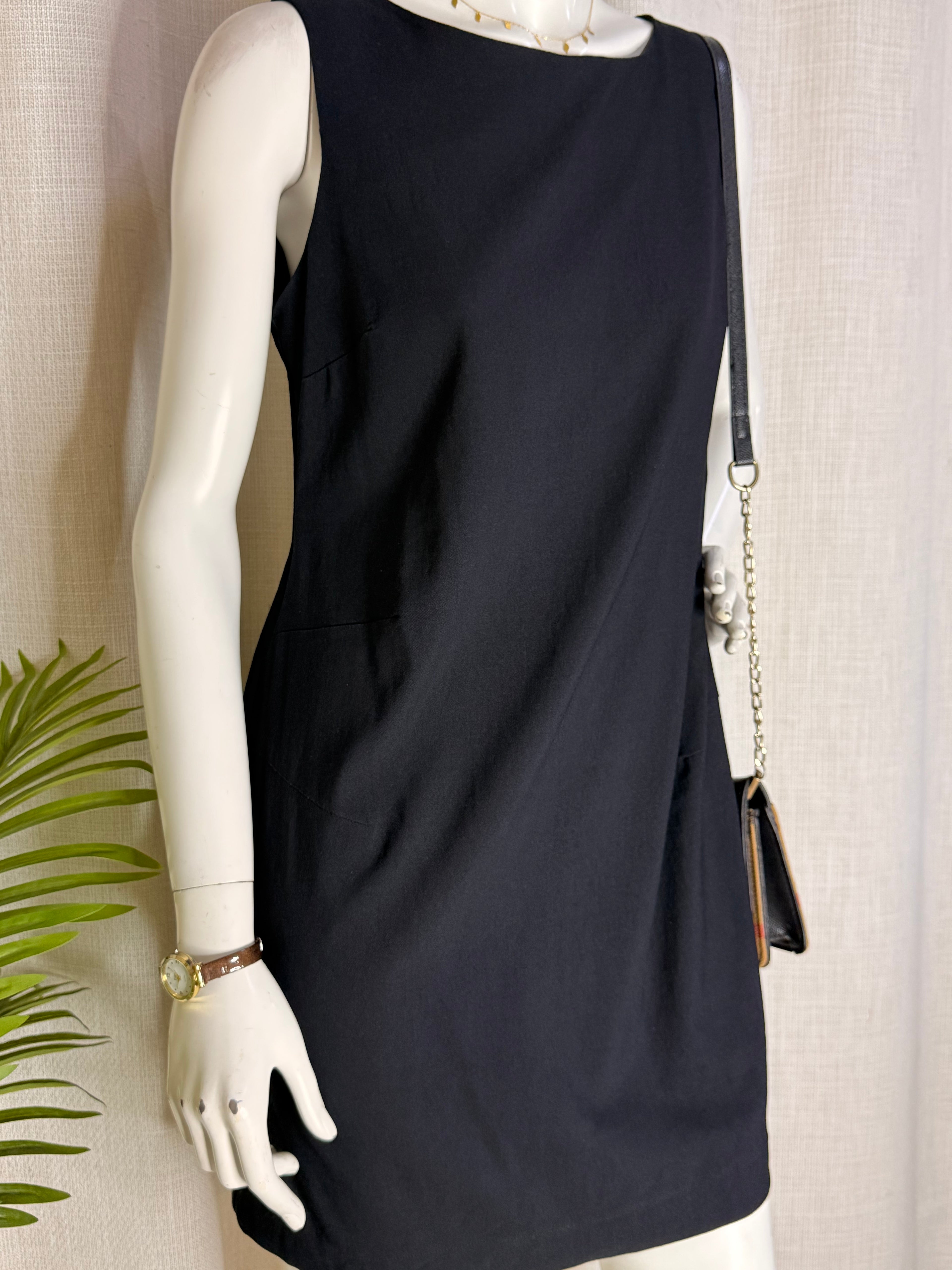 H&M MAMA Sleeveless Boat Neck Shift Dress - Classic Black (Size M)