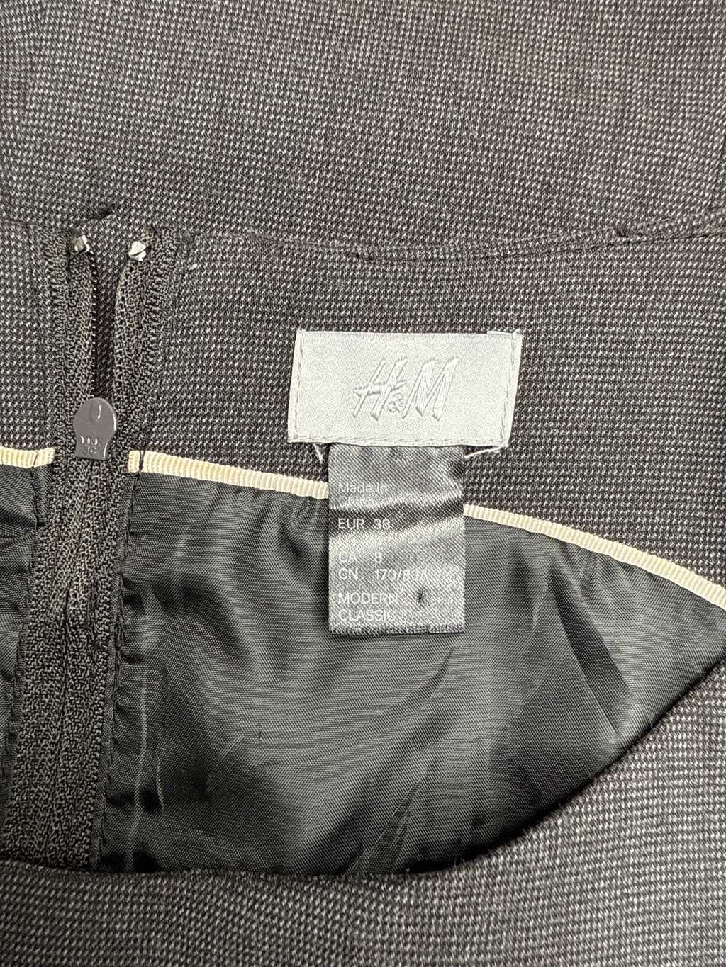 H&M Gray Sleeveless Sheath Dress US 8 (Small)