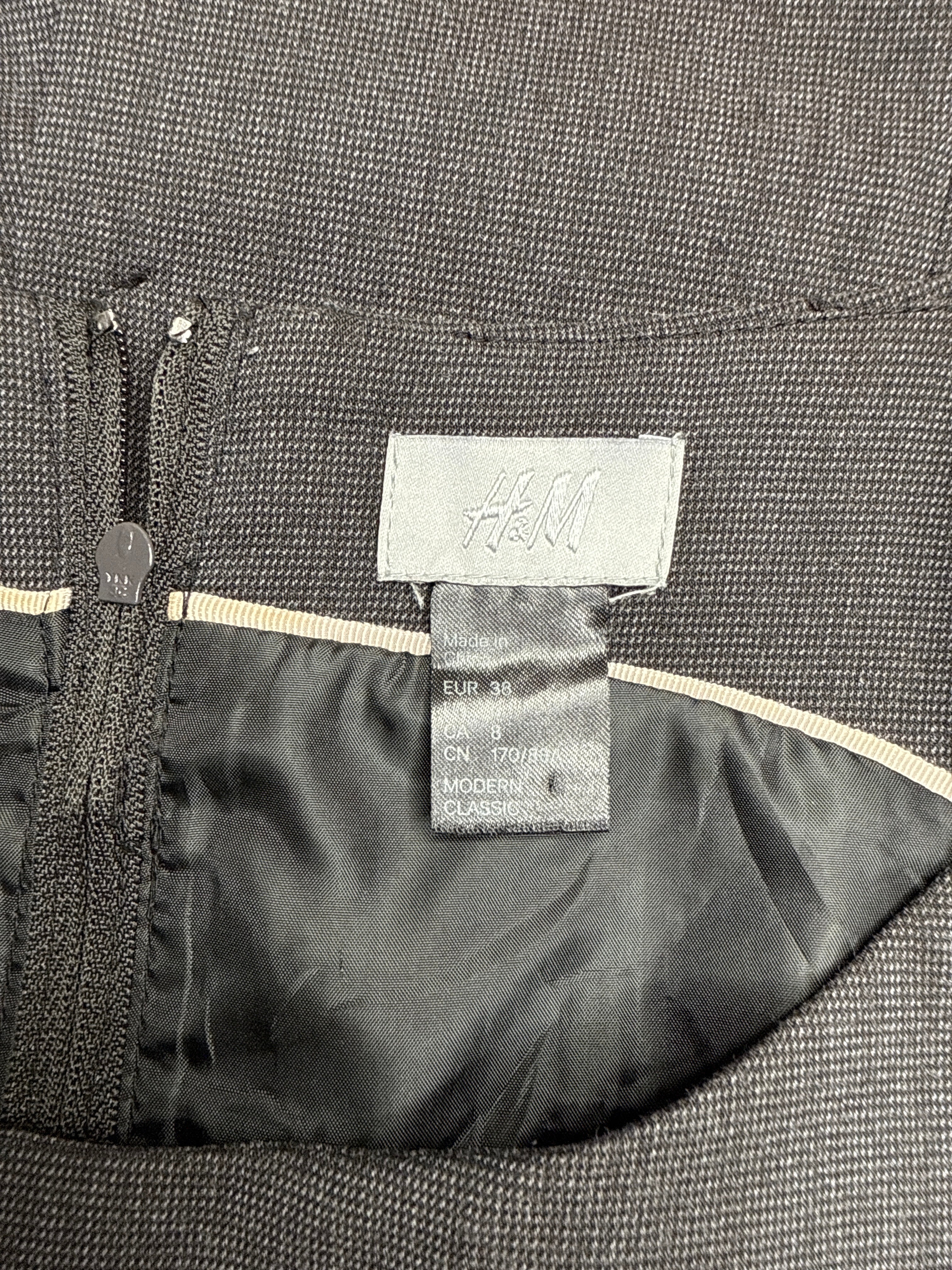 H&M Gray Sleeveless Sheath Dress US 8 (Small)