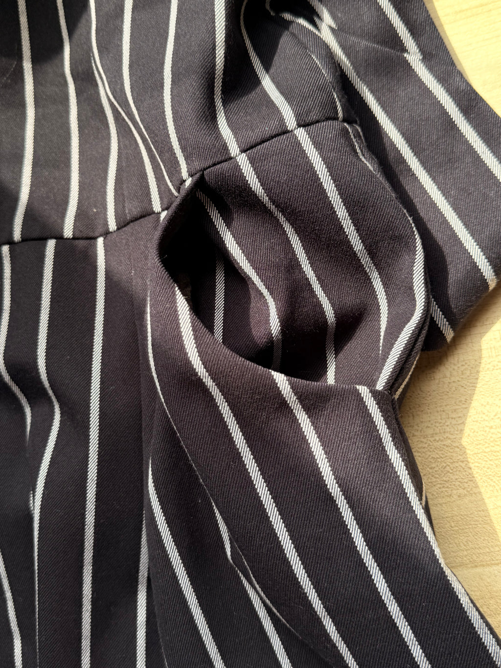 ISA Black & White Pinstripe Sleeveless Drop Waist Mini Dress – Size S | Smart Office Dress
