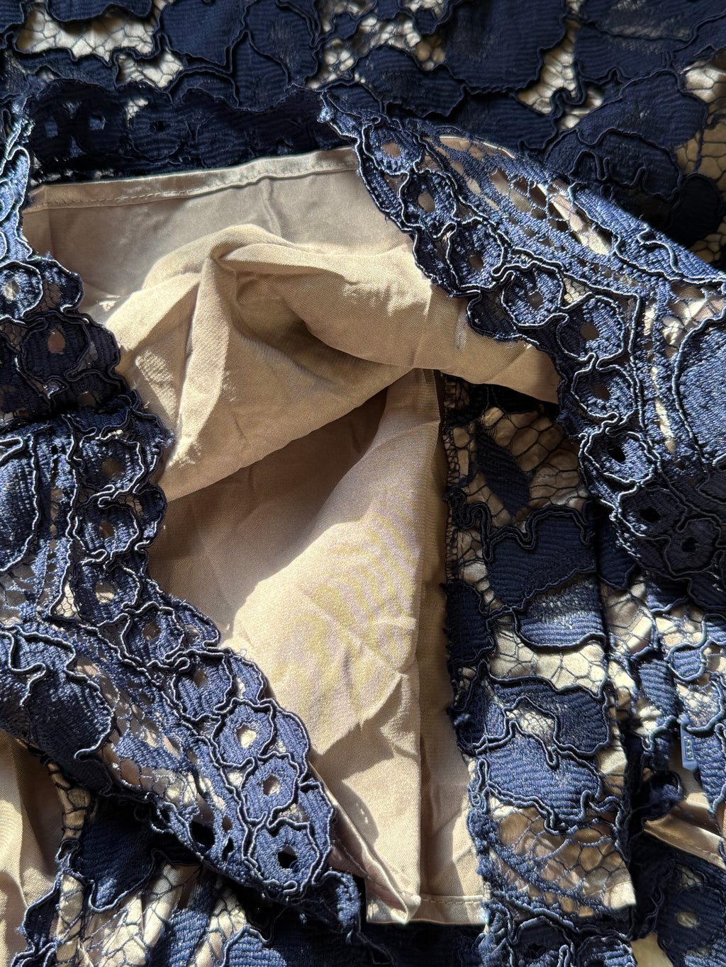 Jacques Vert Navy Lace V-Neck Dress | UK 14 (Preloved)