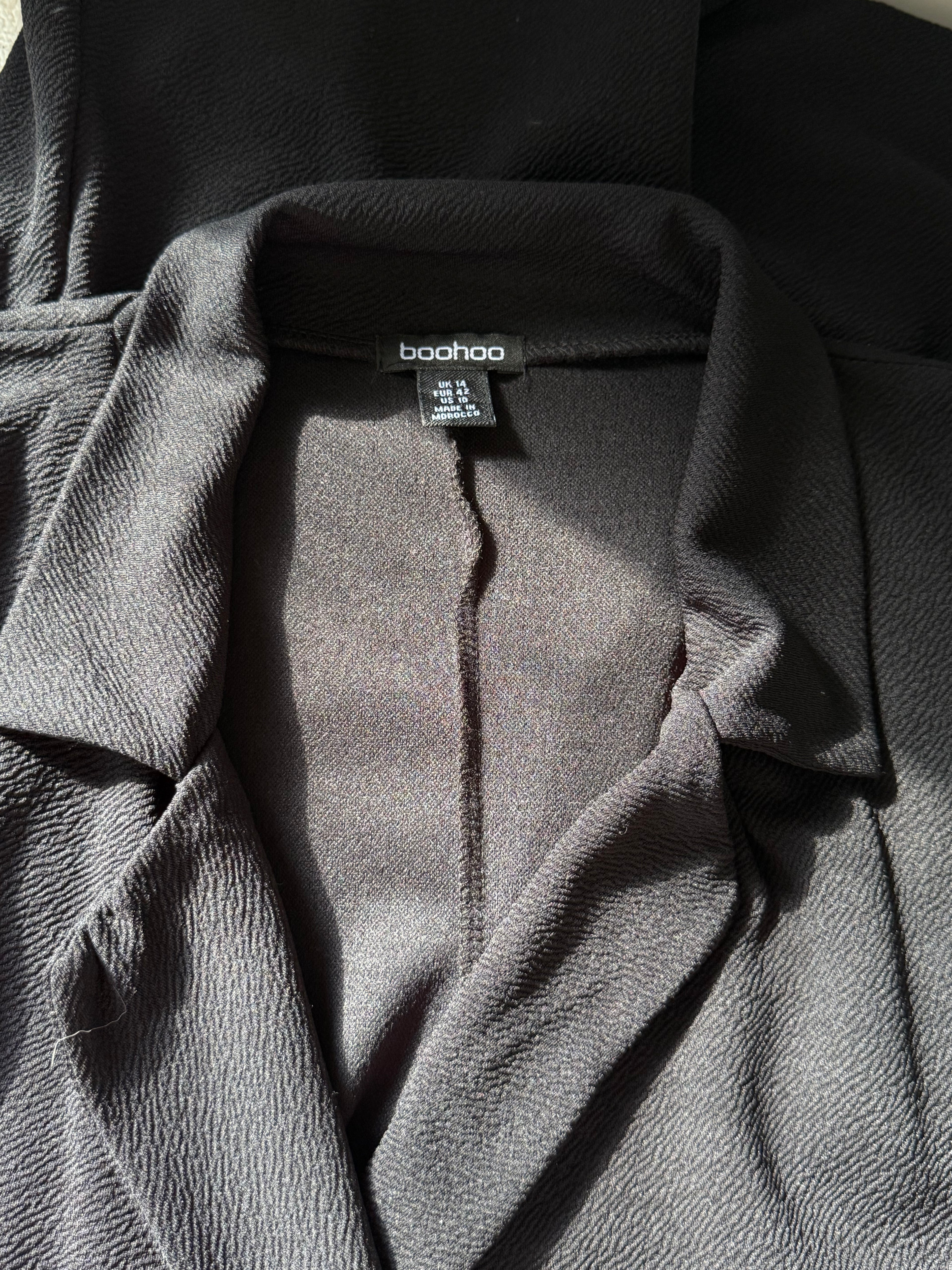 Boohoo Black Long-Sleeve Wrap Blazer Dress | UK 14 (Preloved)