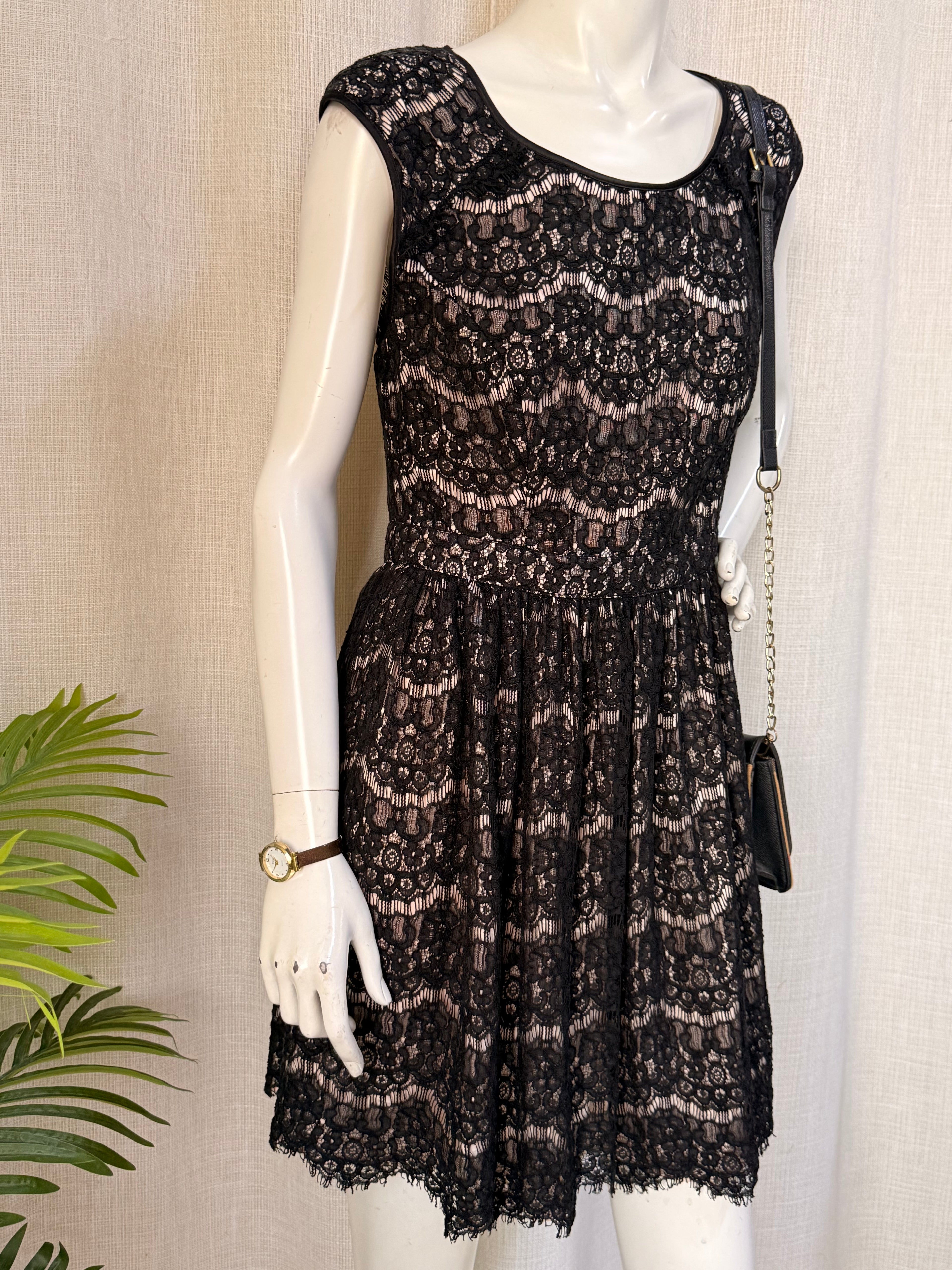 Forever New Black Lace A-Line Cocktail Mini Dress - Size AUS 12 / US 8 (Bust 34") Medium