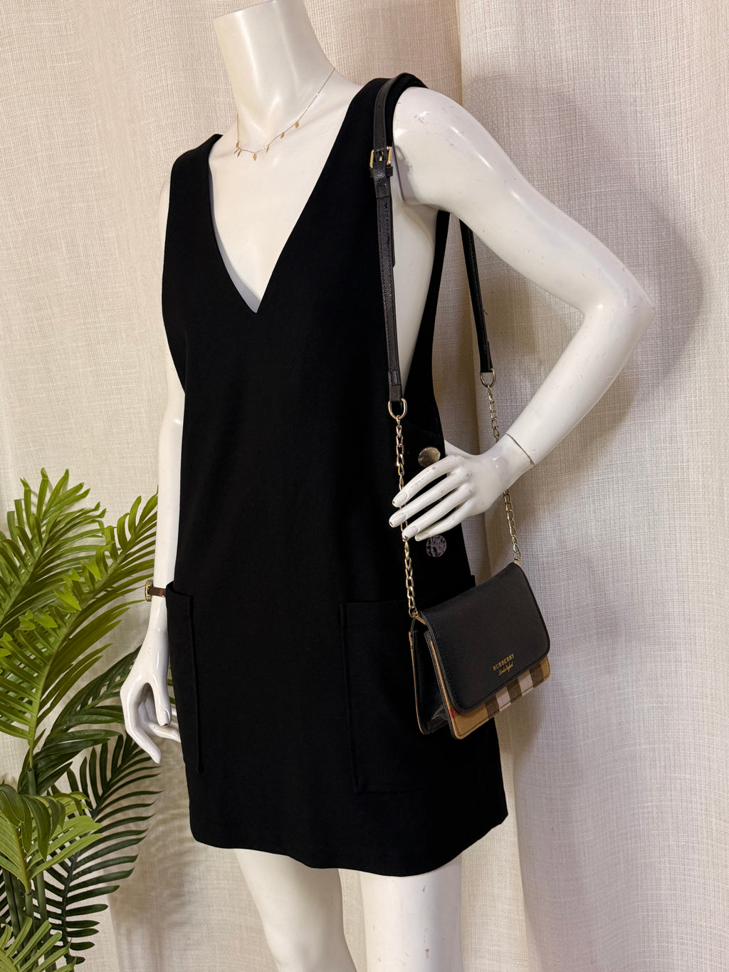MANGO CASUAL Deep V-Neck Pinafore Jumper Dress - Classic Black (Size M)