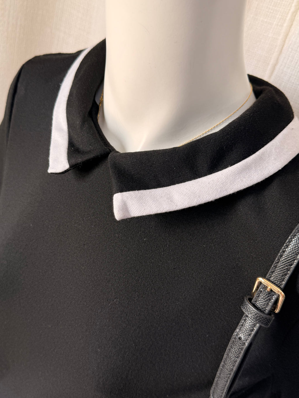 Wallis Black Contrast Collar Shift Dress – UK 16 | Elegant Workwear Midi Dress | Plus Size