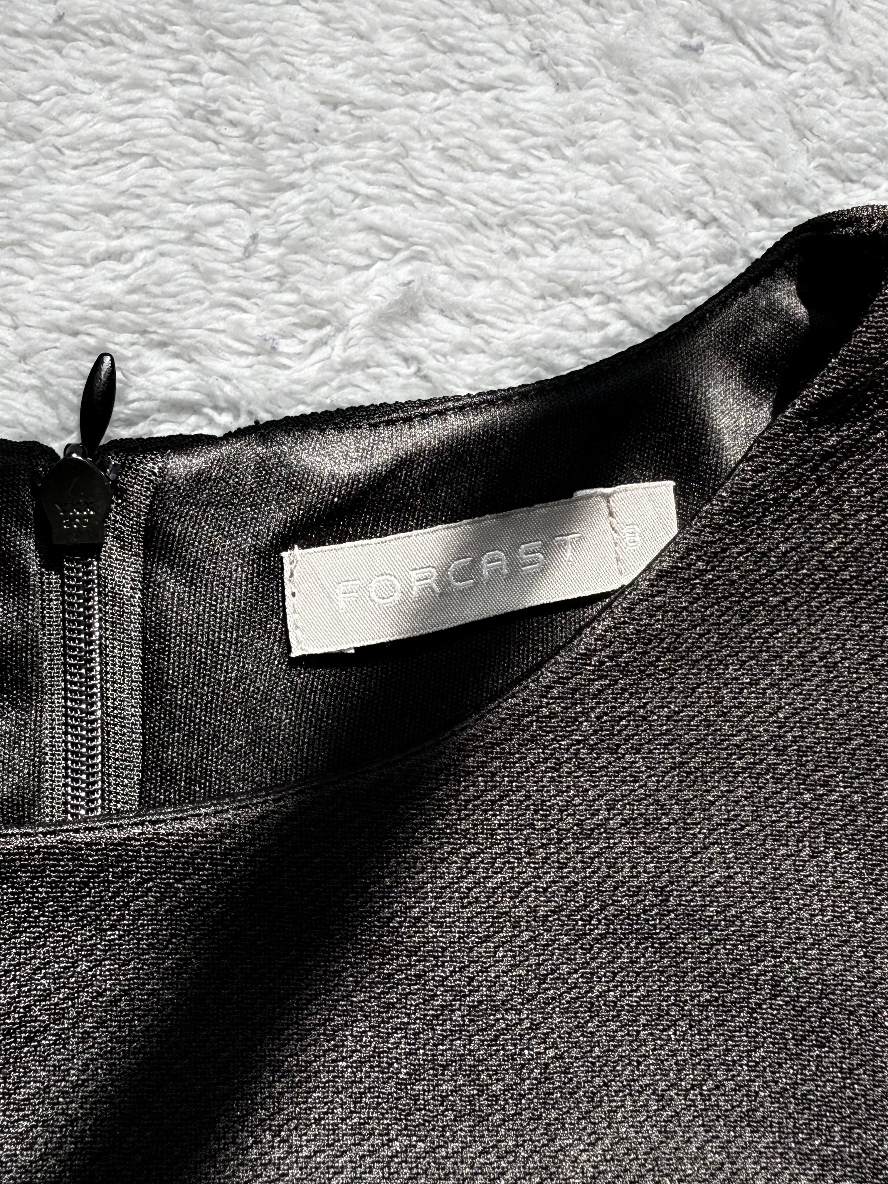 🌟 Polished Professional: FORECAST Preloved Black Dress