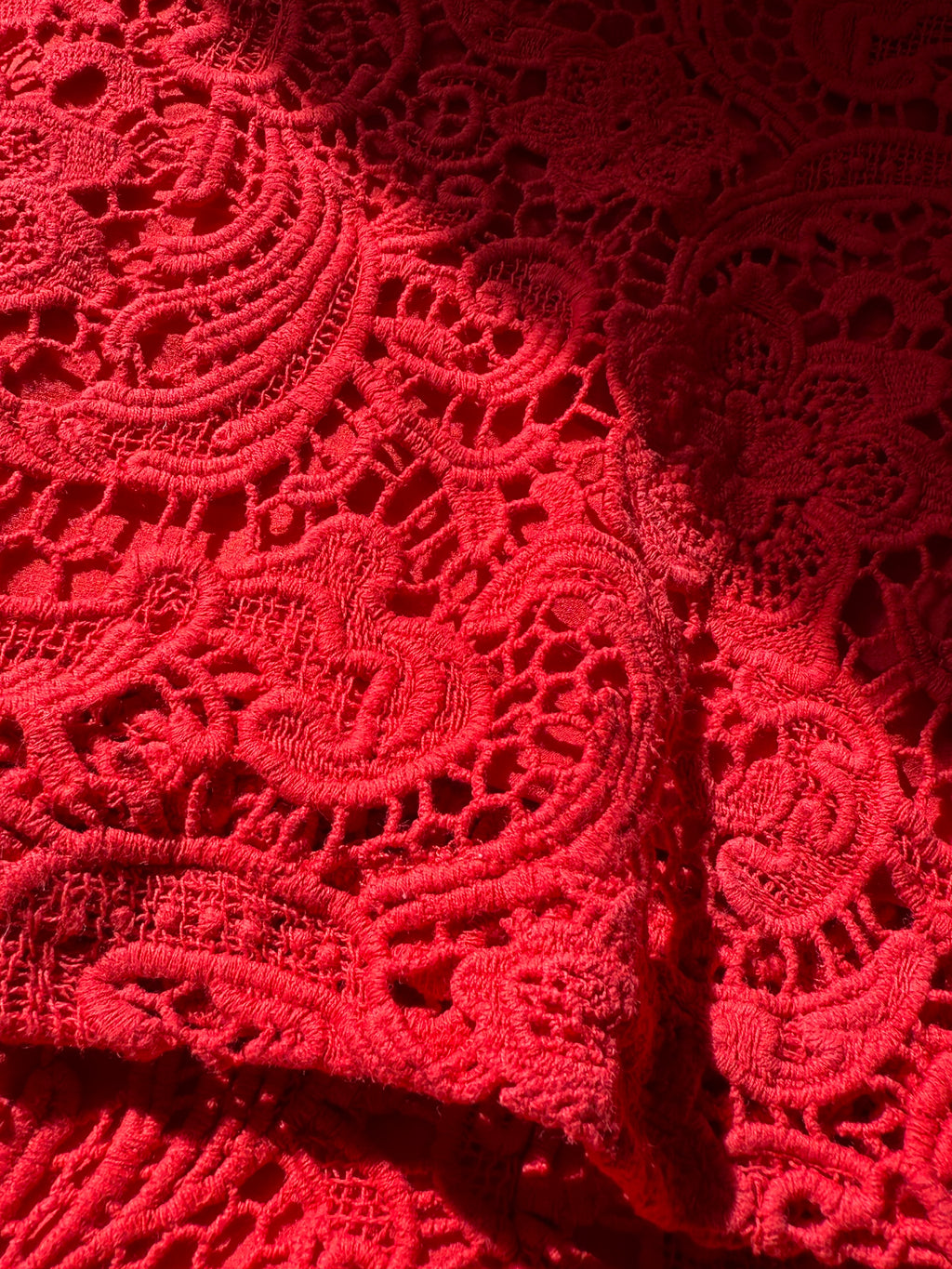 Striking Red Elegance: Pre-loved MANGO Lace Dress (Large)