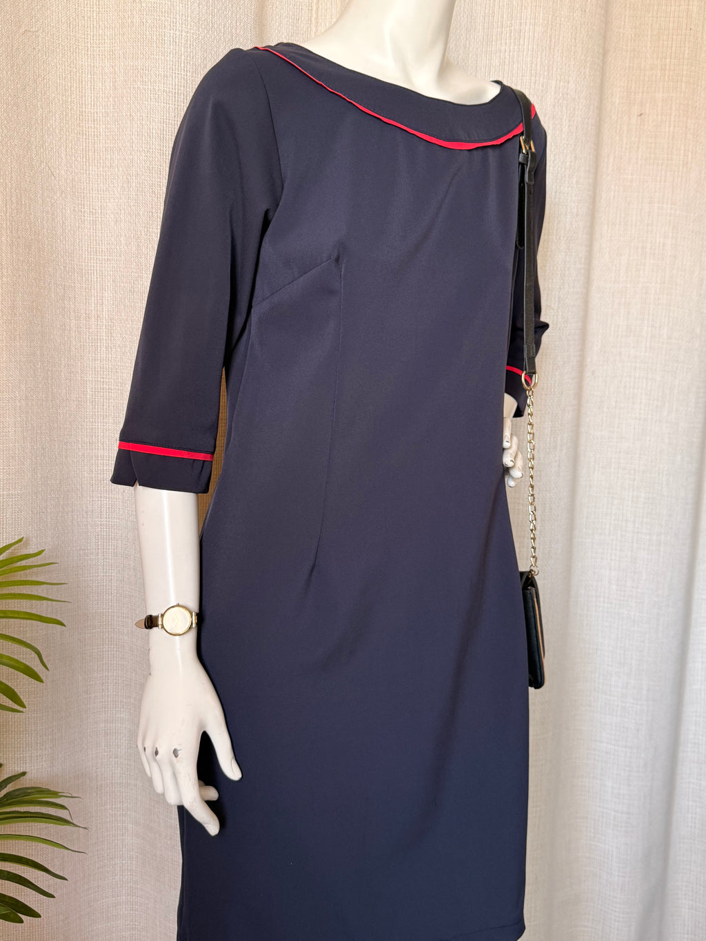 Avangard Navy Blue Boat-Neck Shift Dress with Red Piping – Size L/XL
