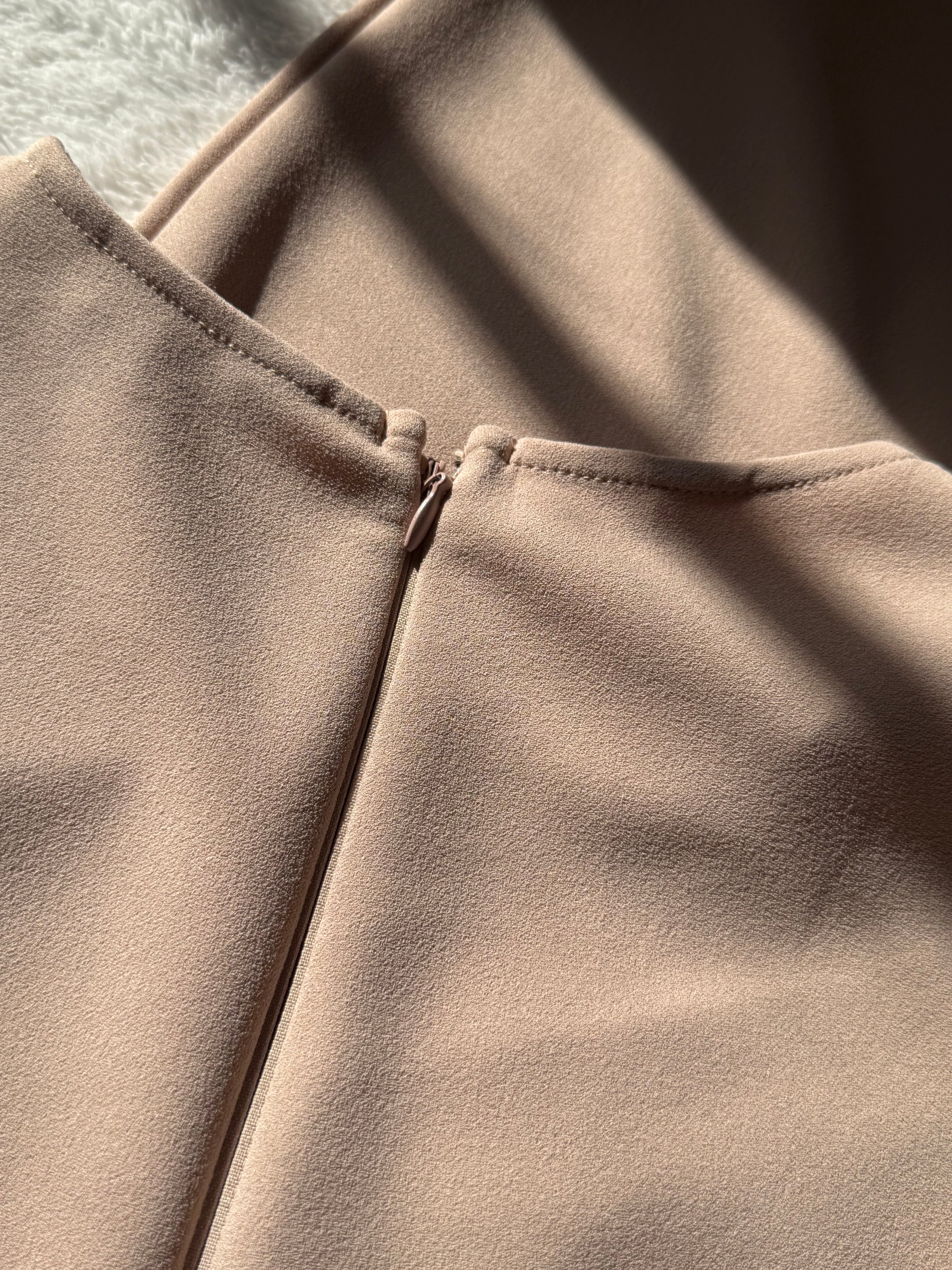 Glamorous Preloved LIPSY LONDON Bodycon Dress - UK 4 for 35 AED!