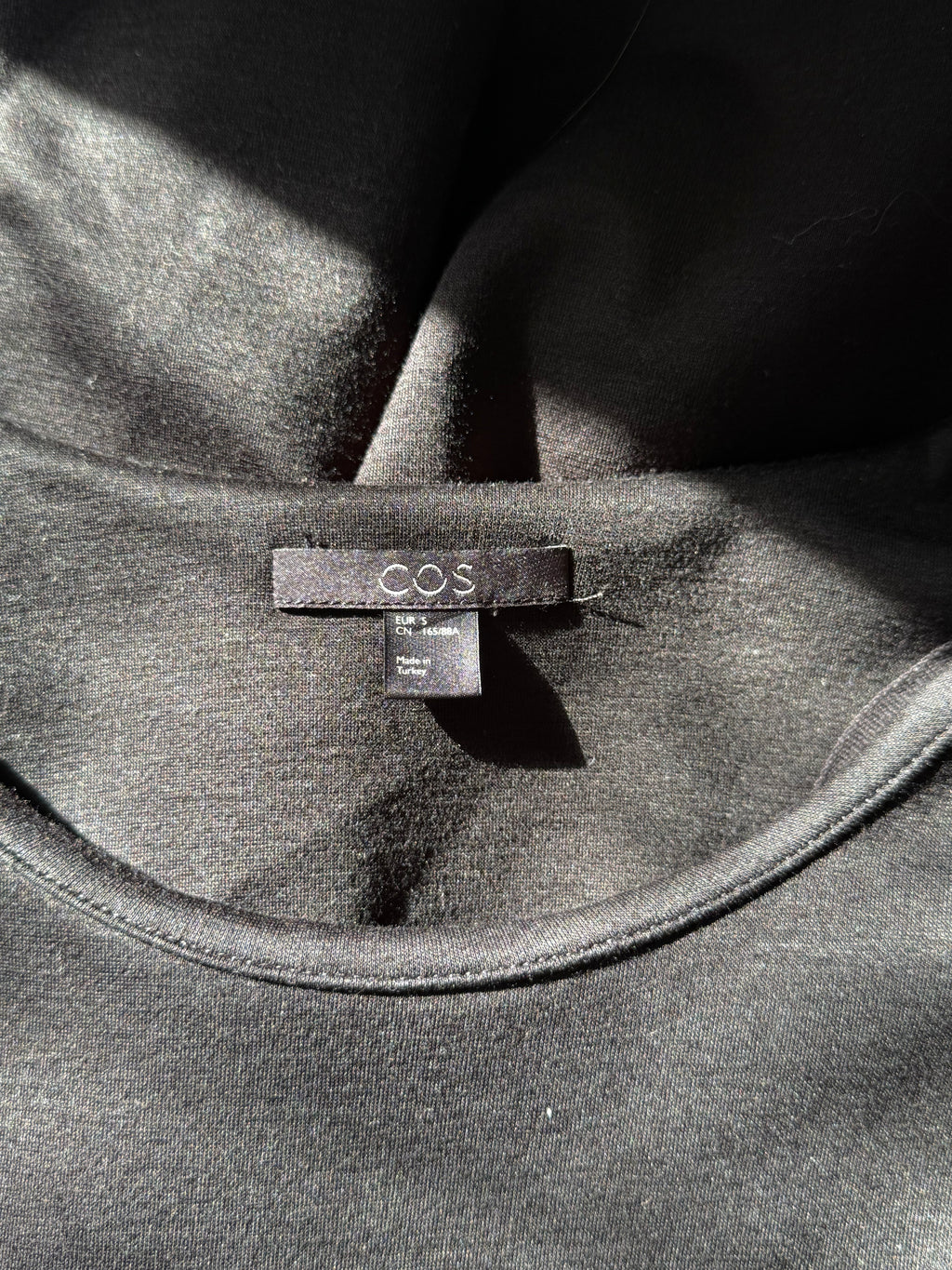 COS Black Long-Sleeve Fit-and-Flare Dress | EUR S (Preloved)