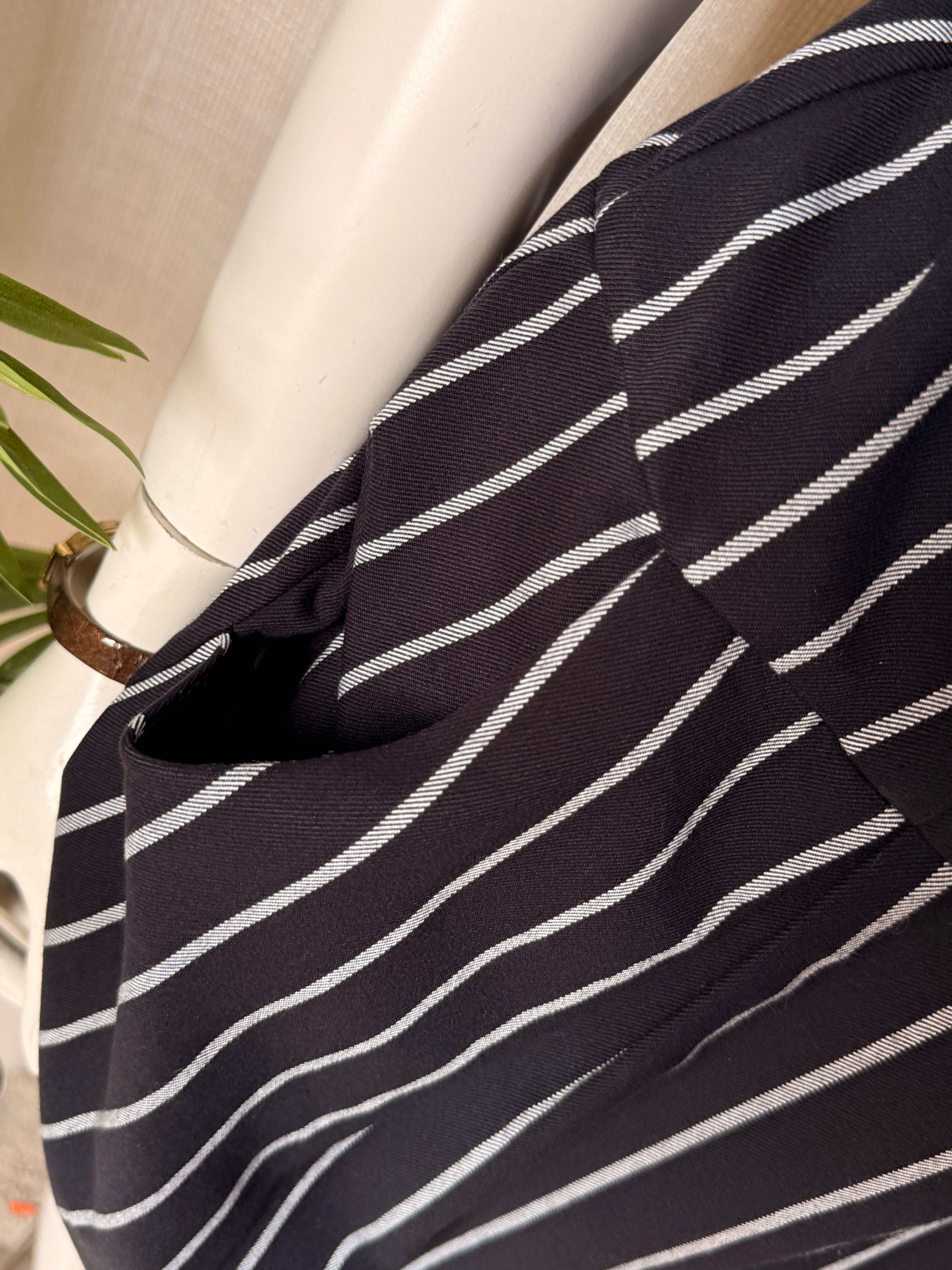 ISA Black & White Pinstripe Sleeveless Drop Waist Mini Dress – Size S | Smart Office Dress