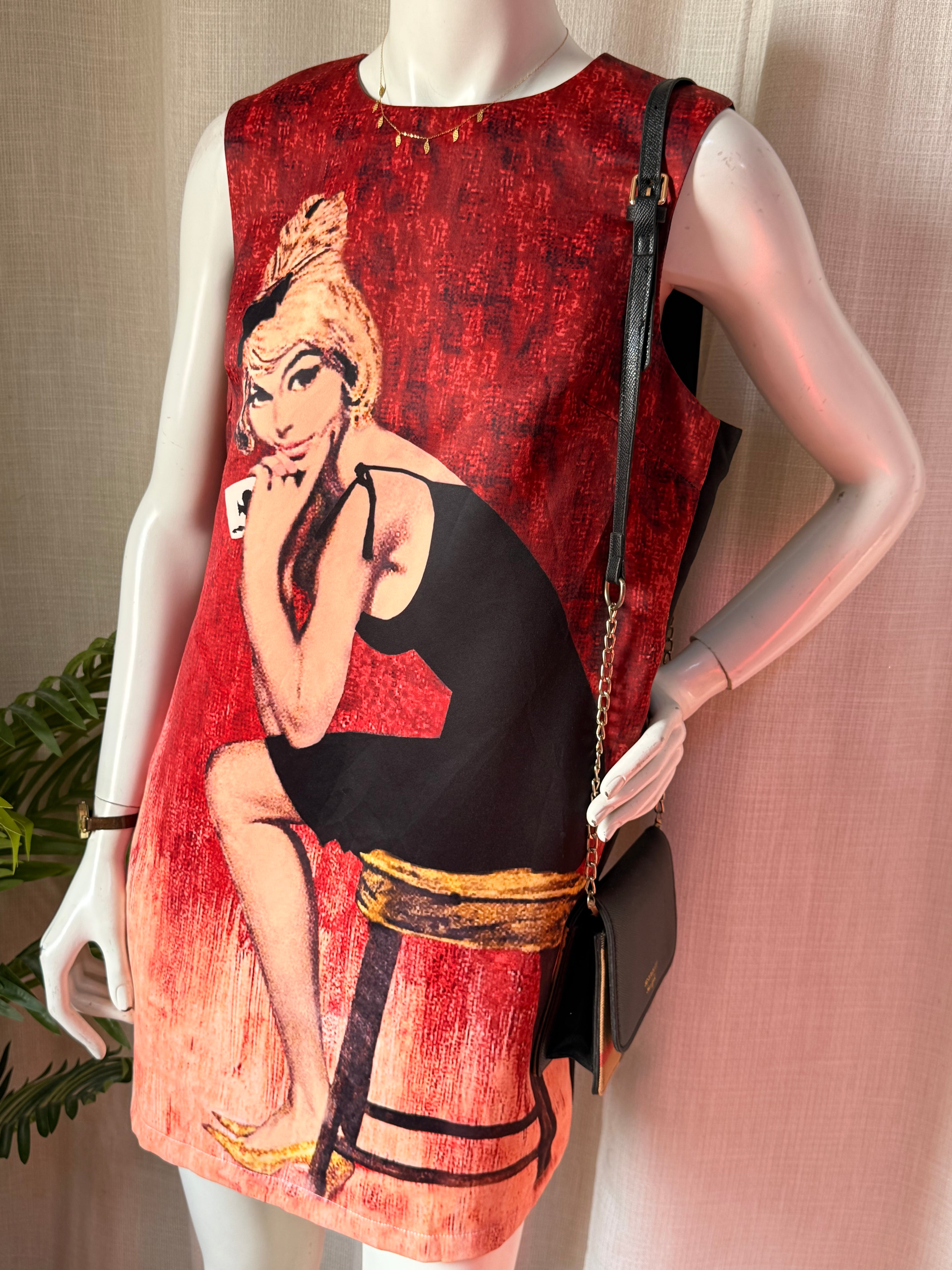 Vintage Style Red Graphic Shift Mini Dress – Statement Lady Print | Sleeveless Dress XL