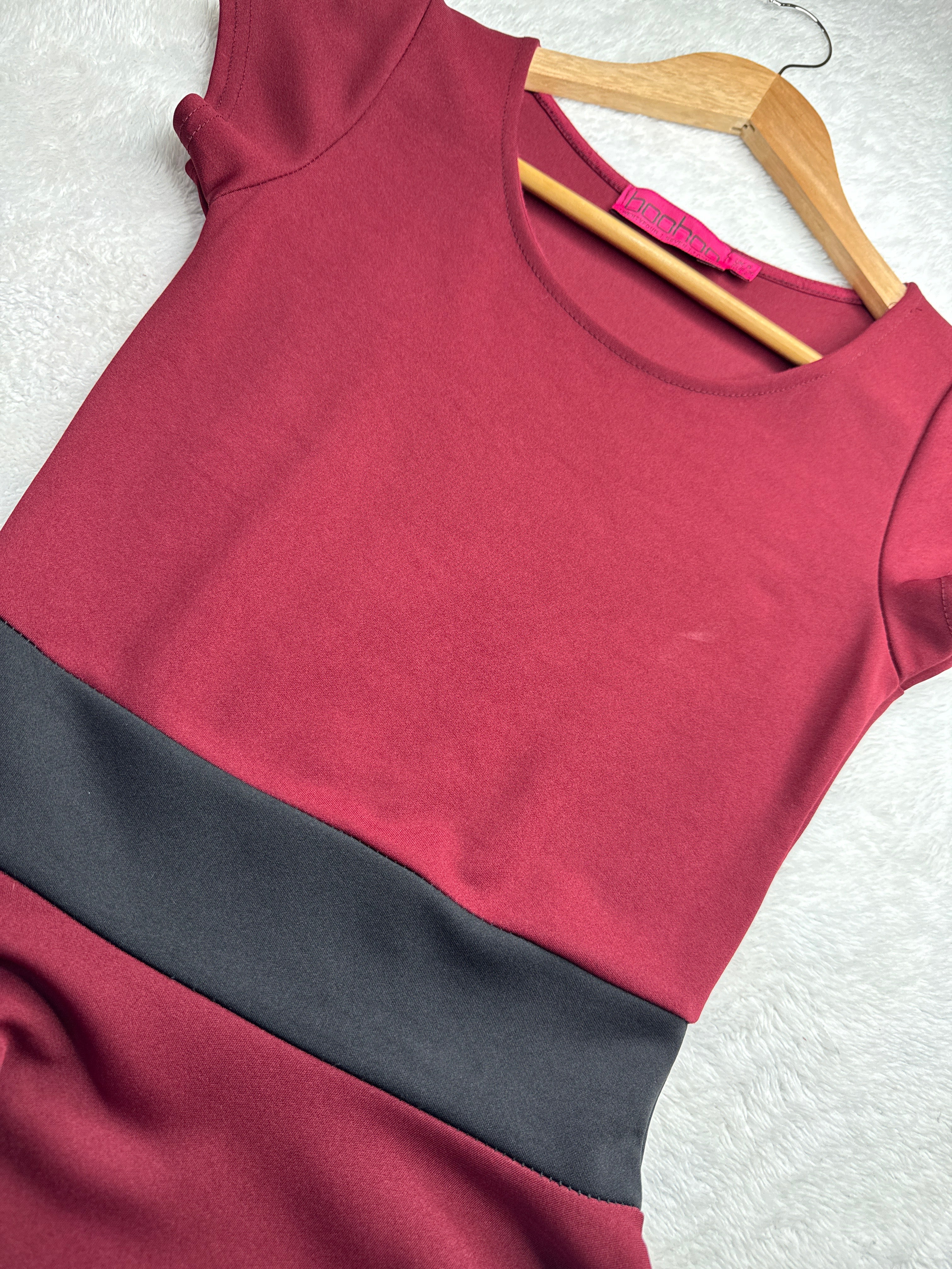 Boohoo Maroon & Black A-Line Dress (UK 8 / Small)