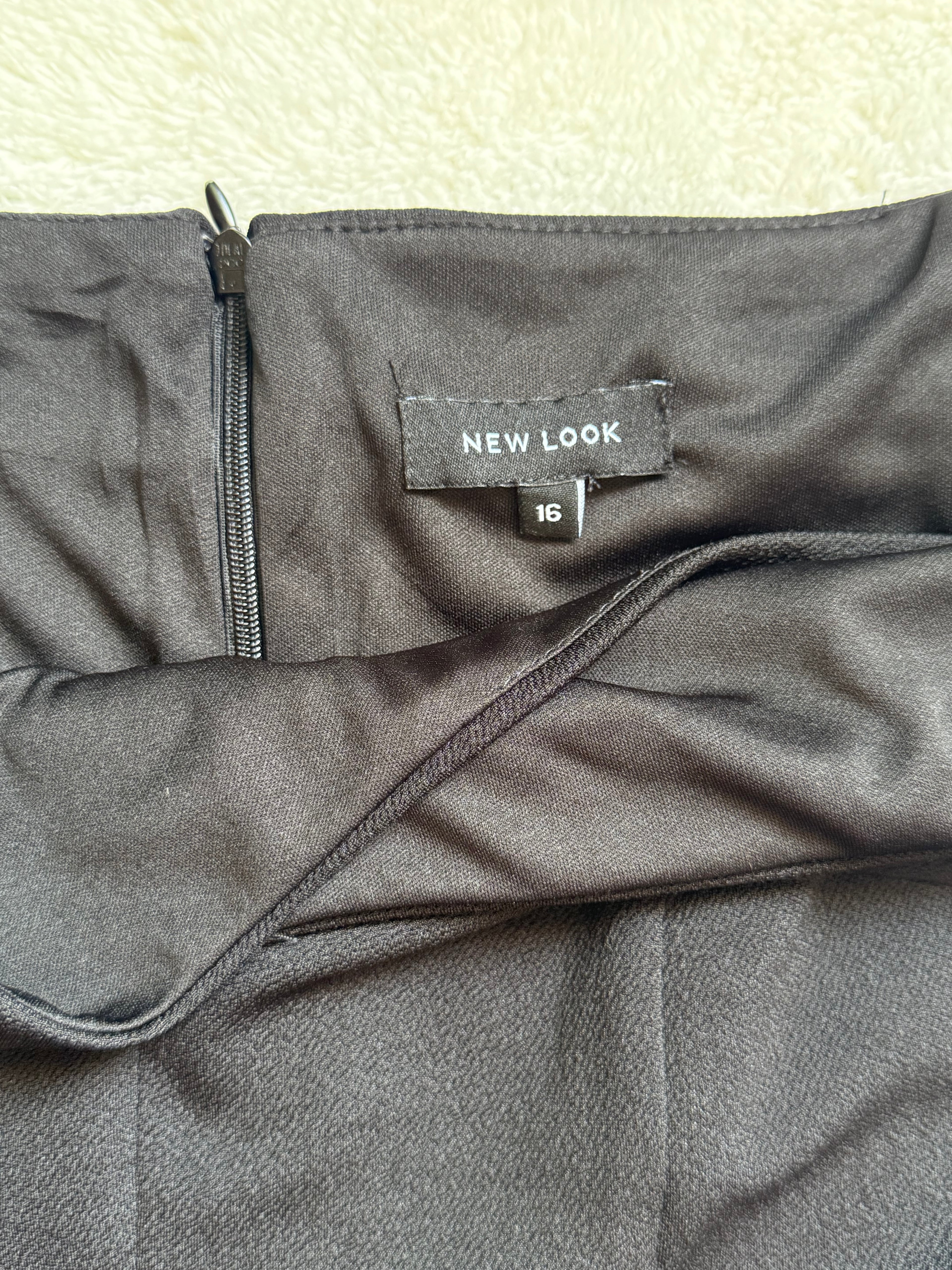 🖤 Elegant Preloved Find: The New Look Bardot Dress (UK 16)