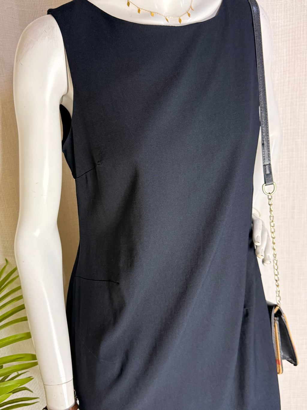 H&M MAMA Sleeveless Boat Neck Shift Dress - Classic Black (Size M)