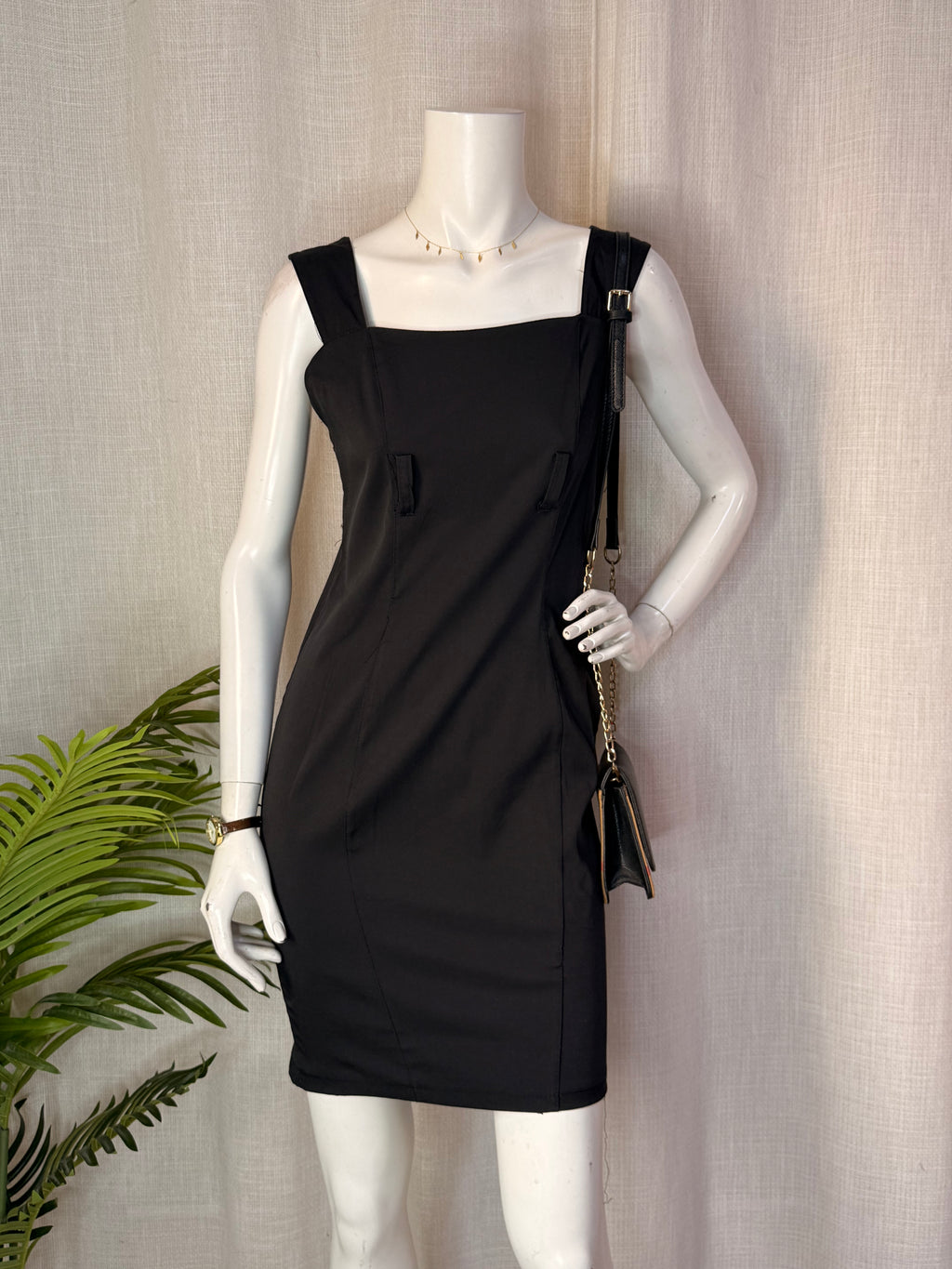 Black Square Neck Bodycon Mini Dress – LARGE | Classic Cocktail & Party Dress