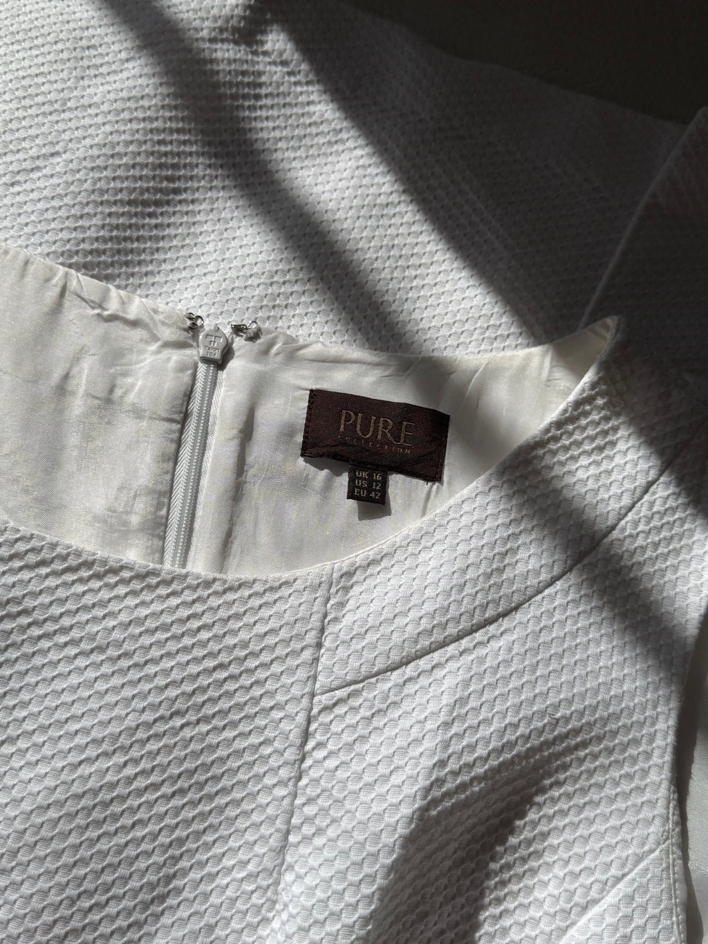 Crisp Preloved PURE White Dress - UK 16 for 45 AED