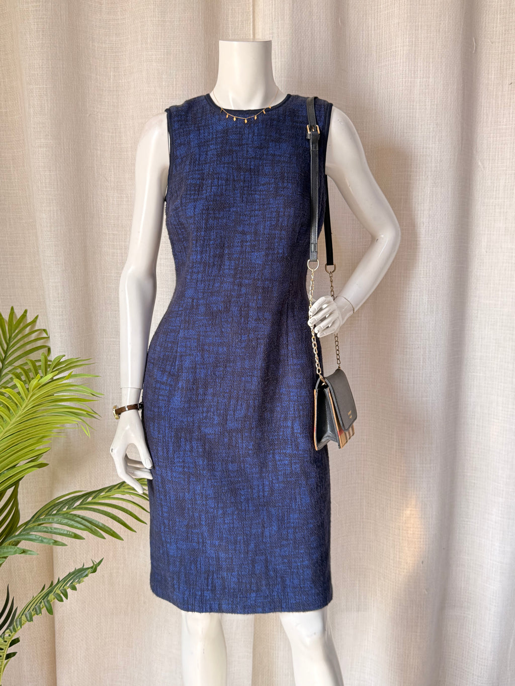HOBBS London Blue Textured Sleeveless Shift Dress – Size UK 10 / US 6 | Elegant Work & Occasion Dress
